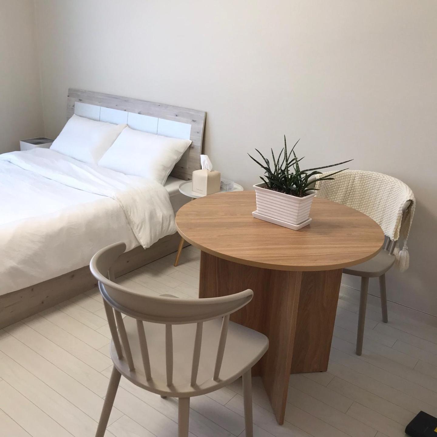 One-Bedroom Apartment photo 3