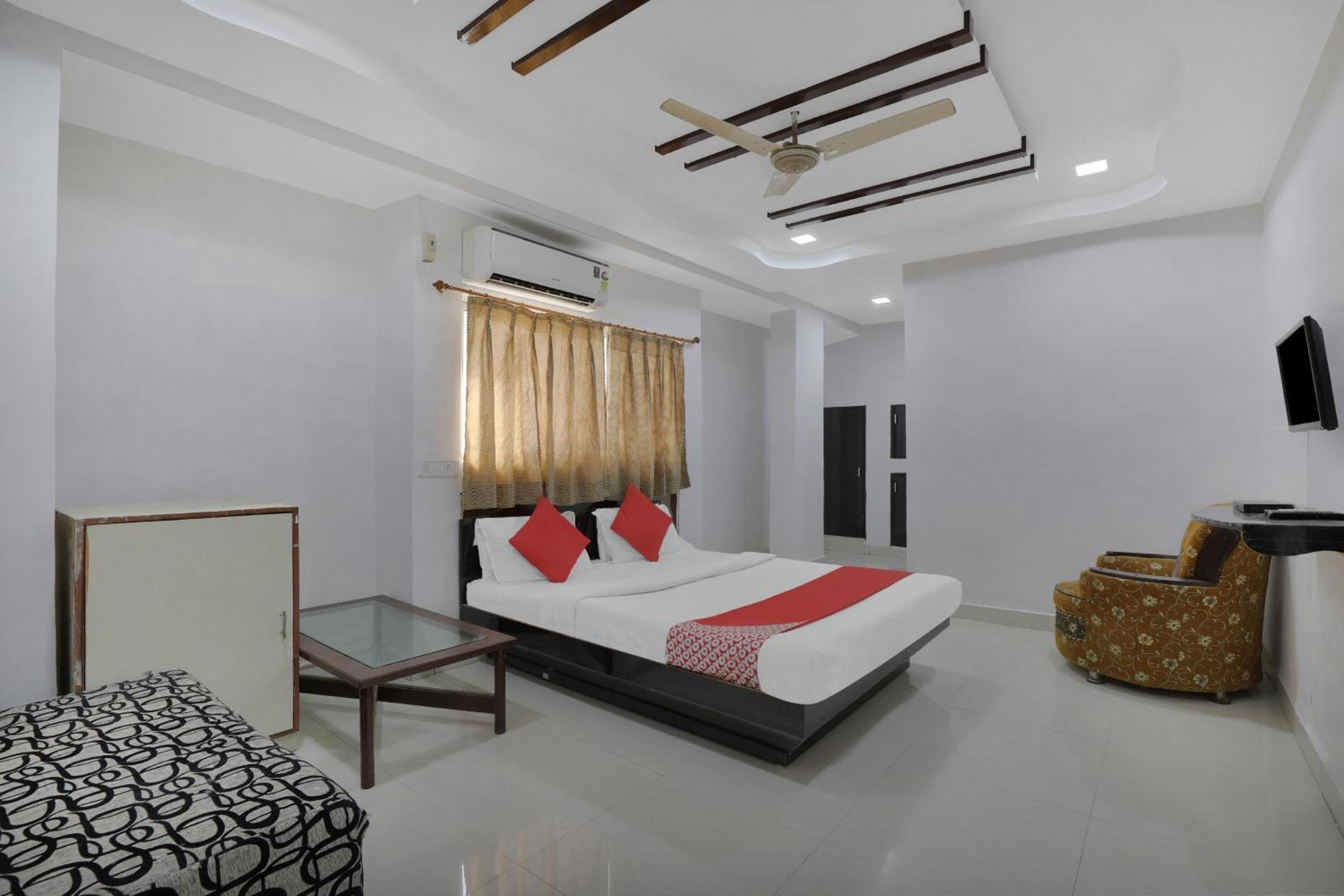 Standard Double Room - Photo 19
