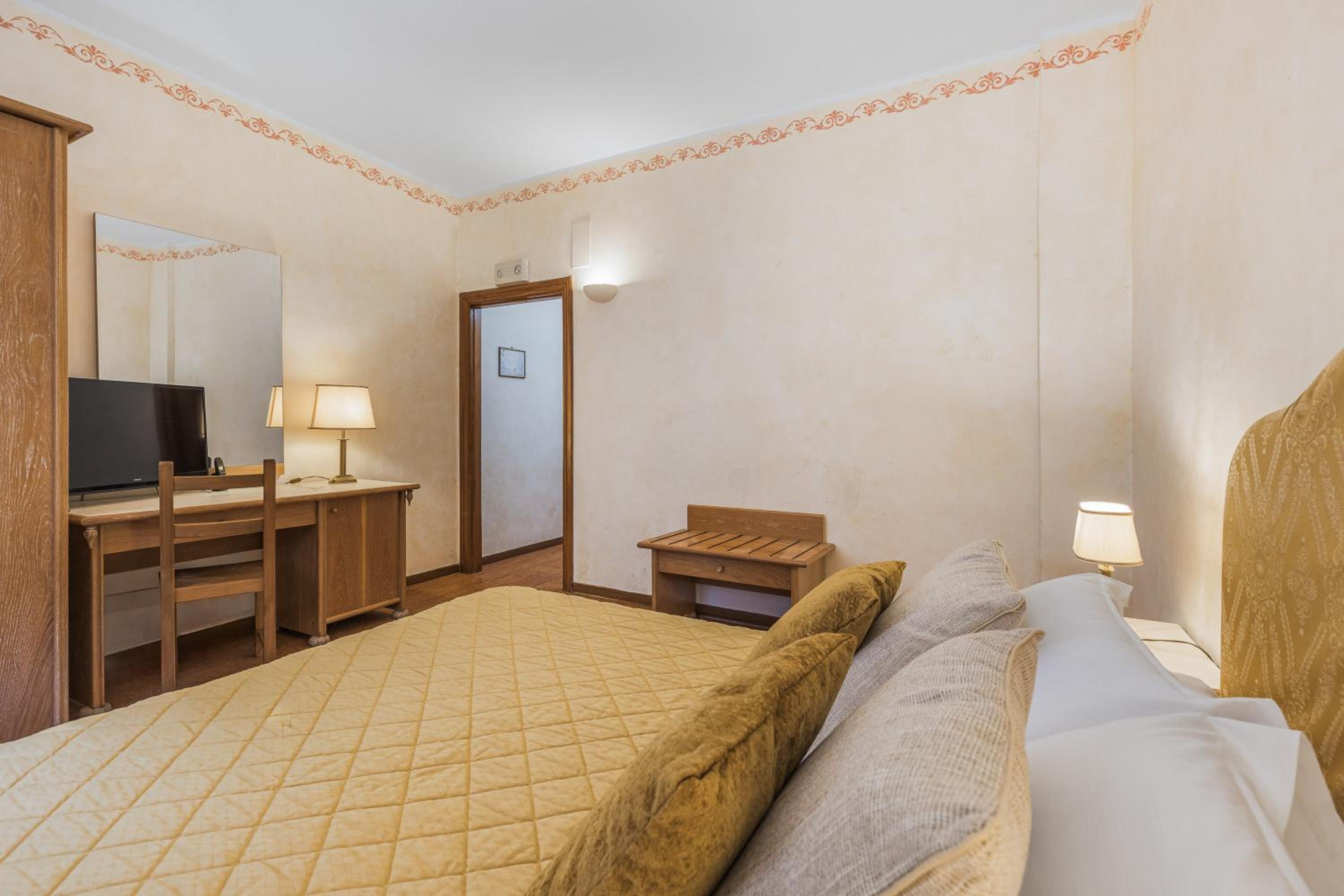 Triple Room photo 2