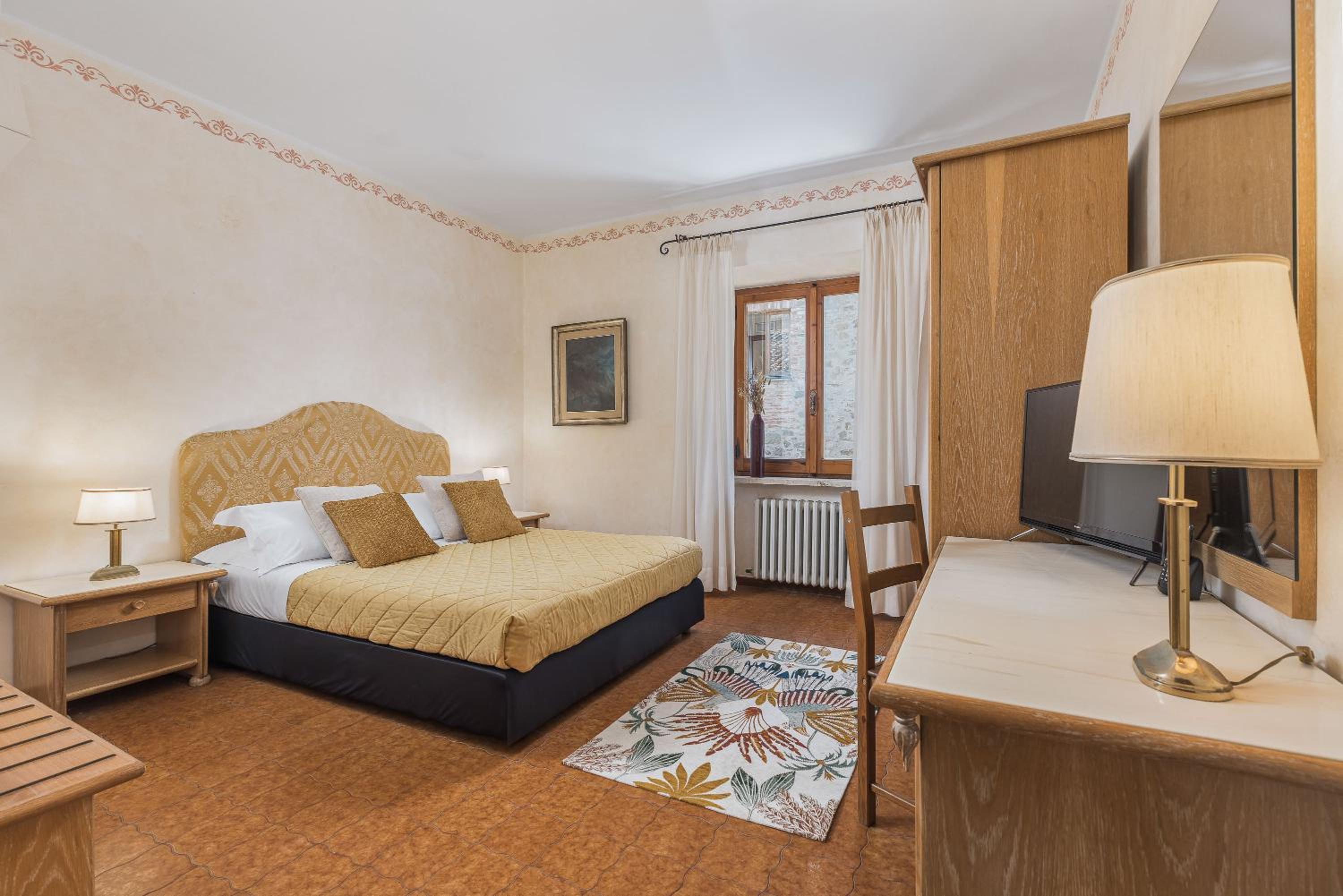 Classic Double Room photo 1