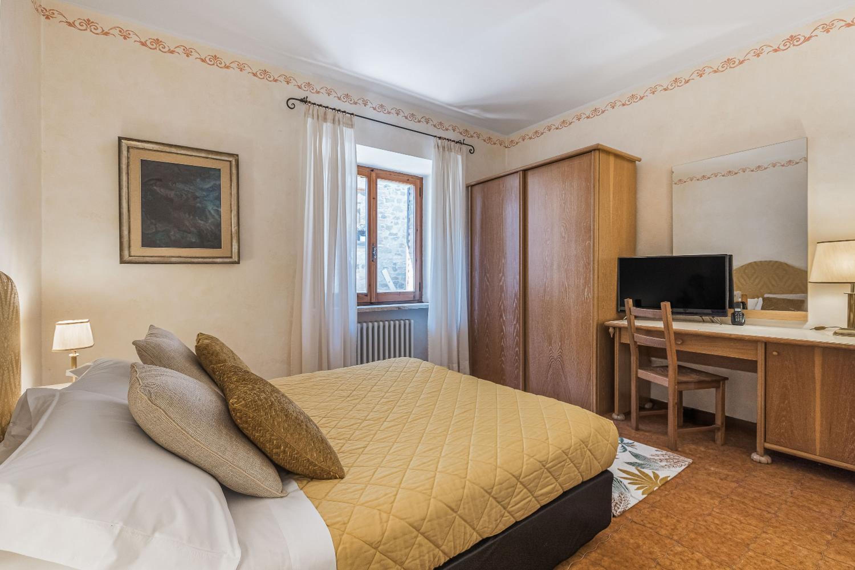 Classic Double Room photo 2