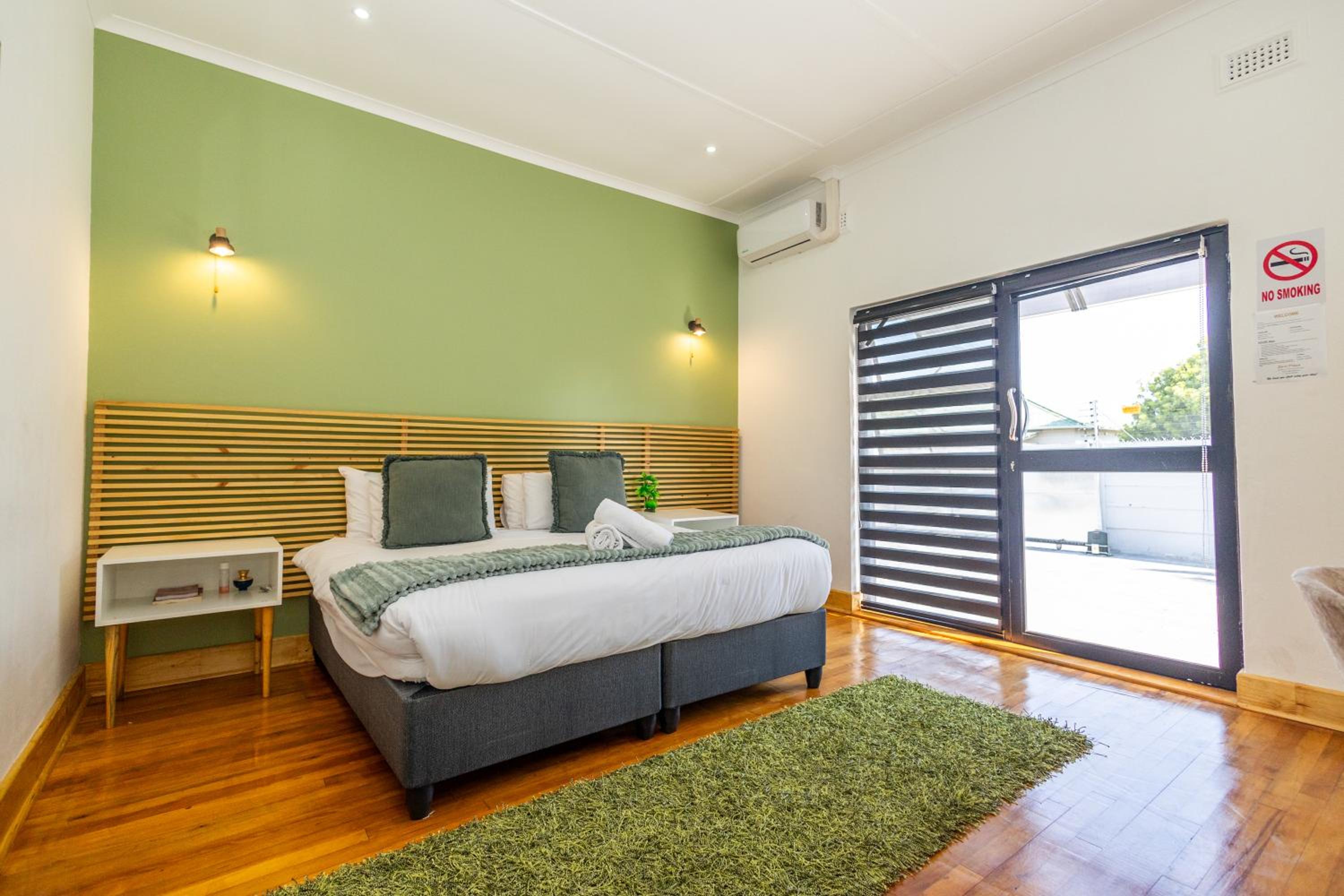 Deluxe Double or Twin Room photo 1