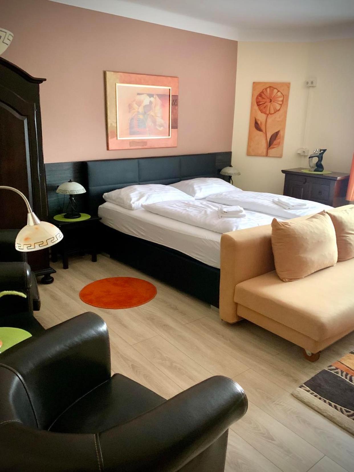 Superior Double Room with City View - Photo 5