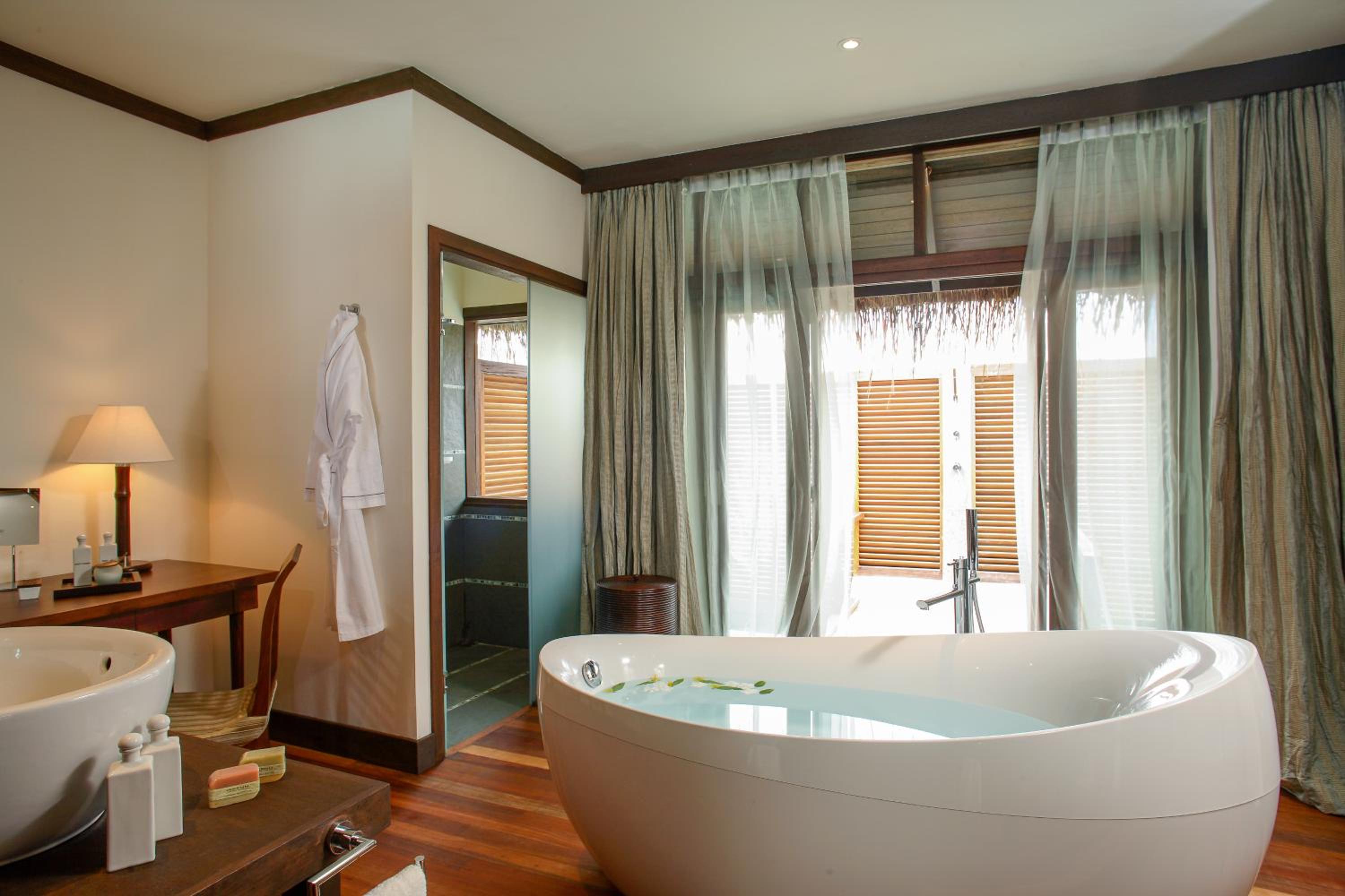 Water Villa with Private Pool - Photo 6