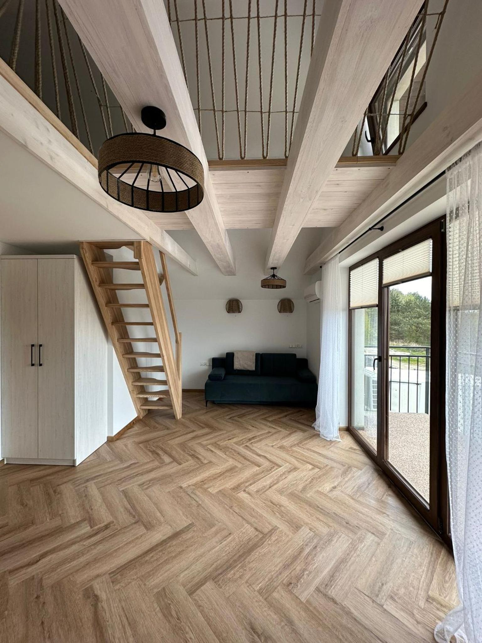 King Studio with Sofa Bed
