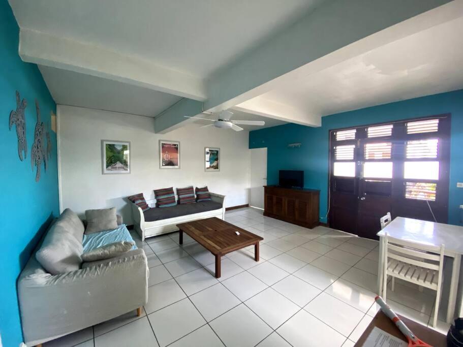 Three-Bedroom Apartment photo 3