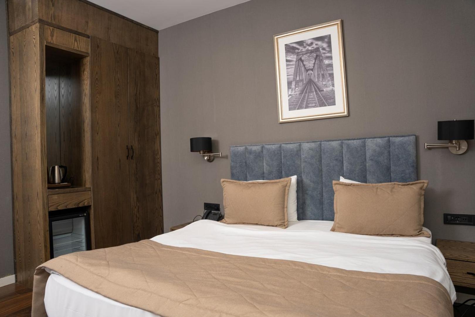 Deluxe Double or Twin Room - Photo 2