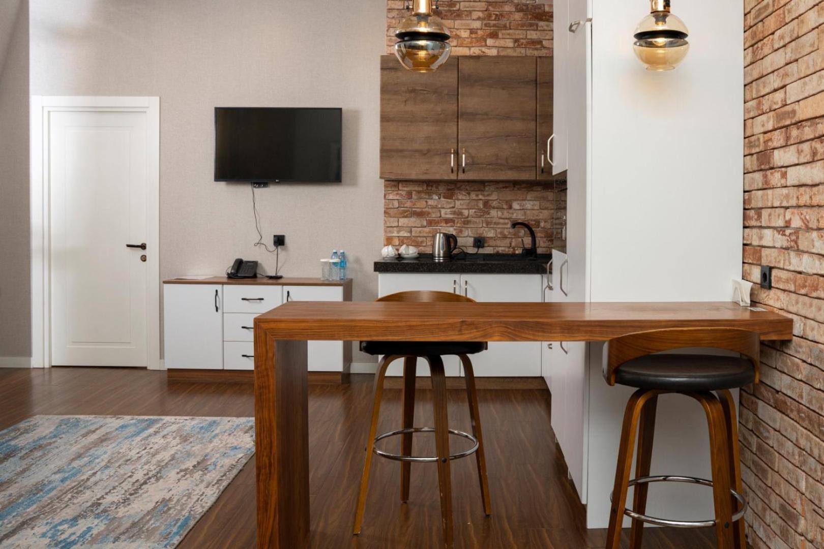 Two-Bedroom Family Apartment - Photo 7