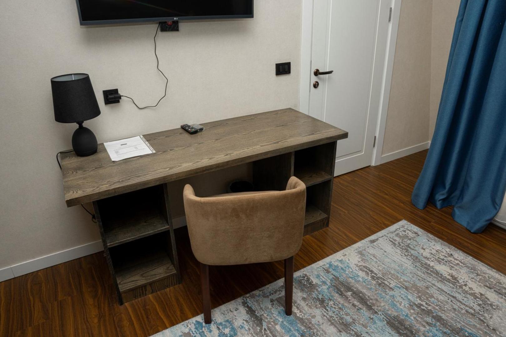 Two-Bedroom Family Apartment - Photo 4