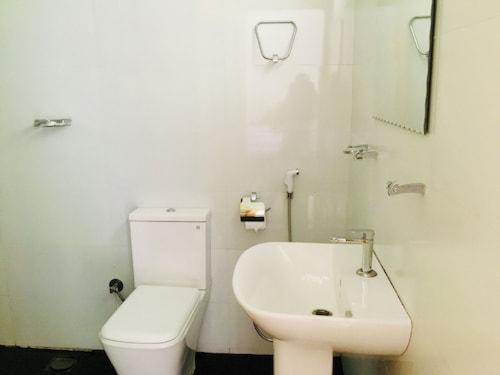 Standard Triple Room - Photo 3