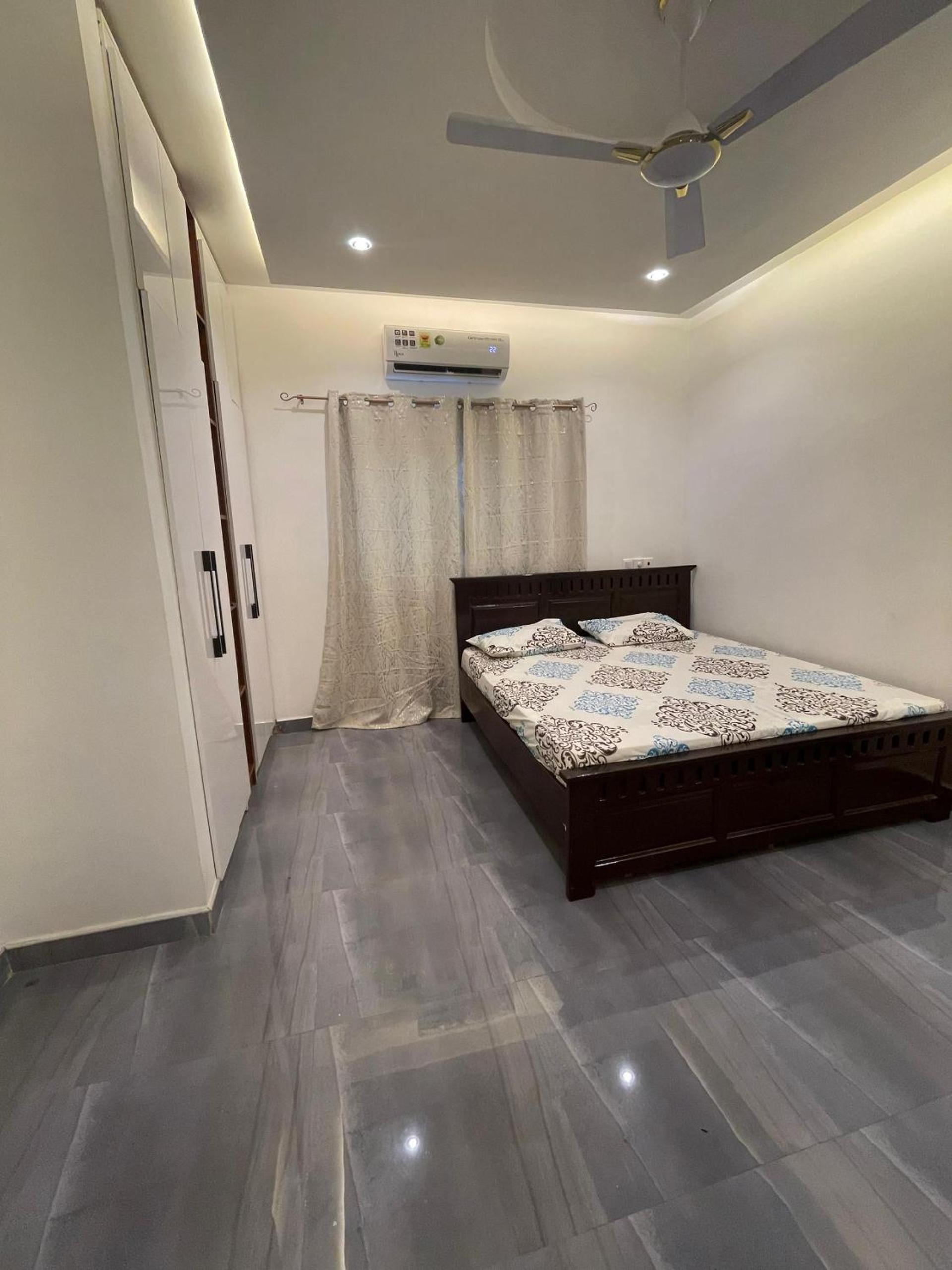 Deluxe Queen Room photo 3