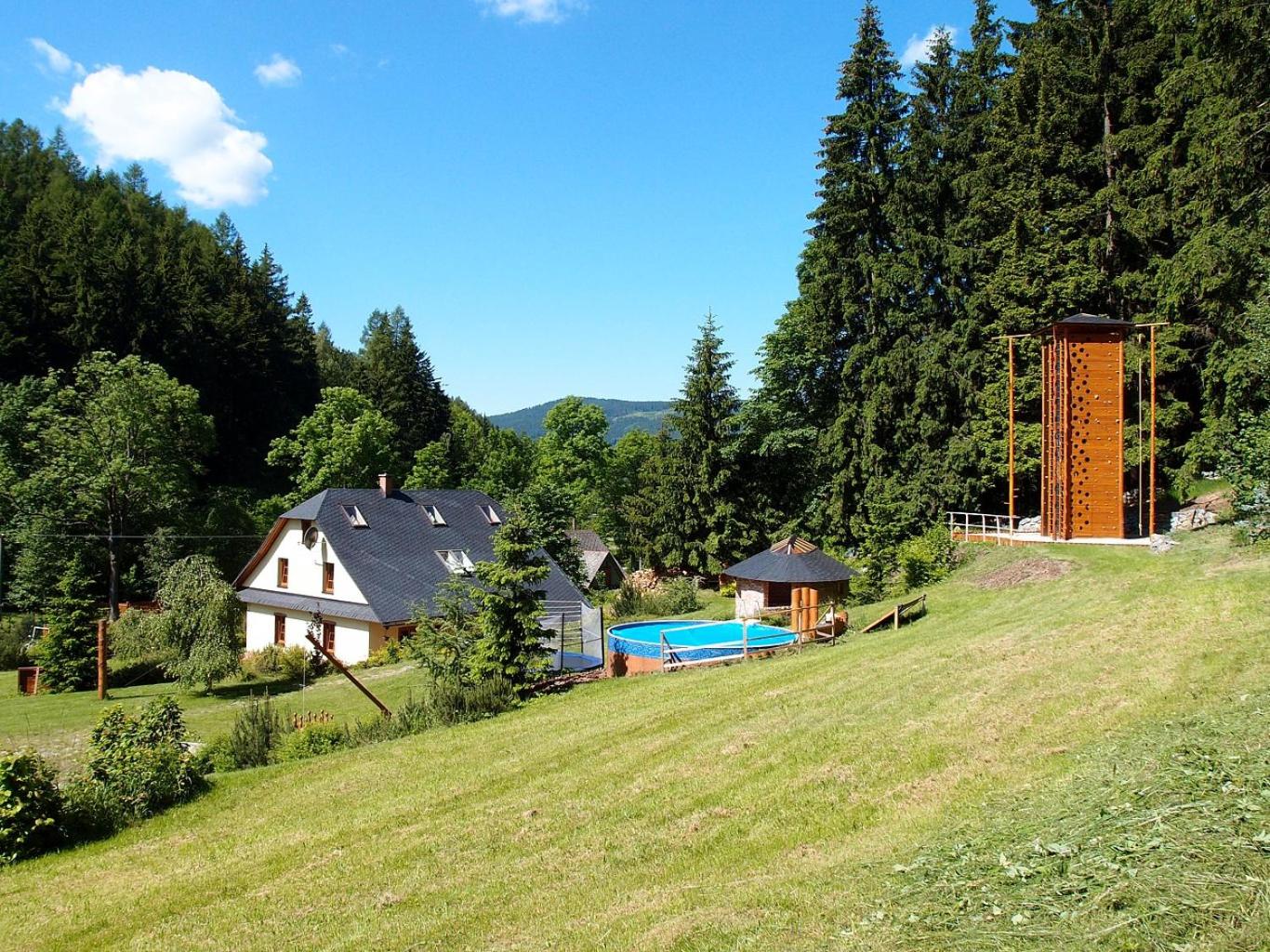 Villa photo 3