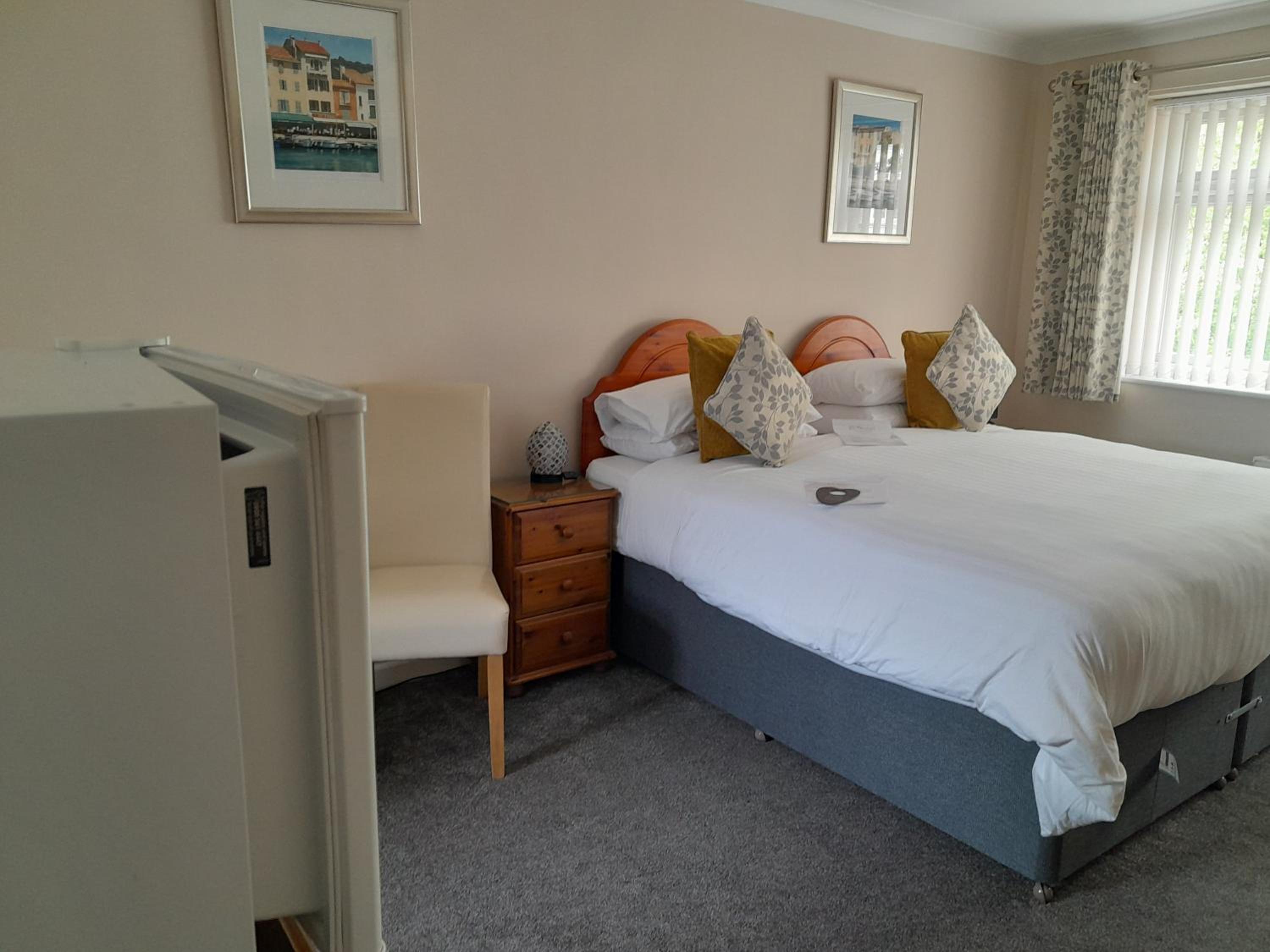 Super King Room - Photo 12