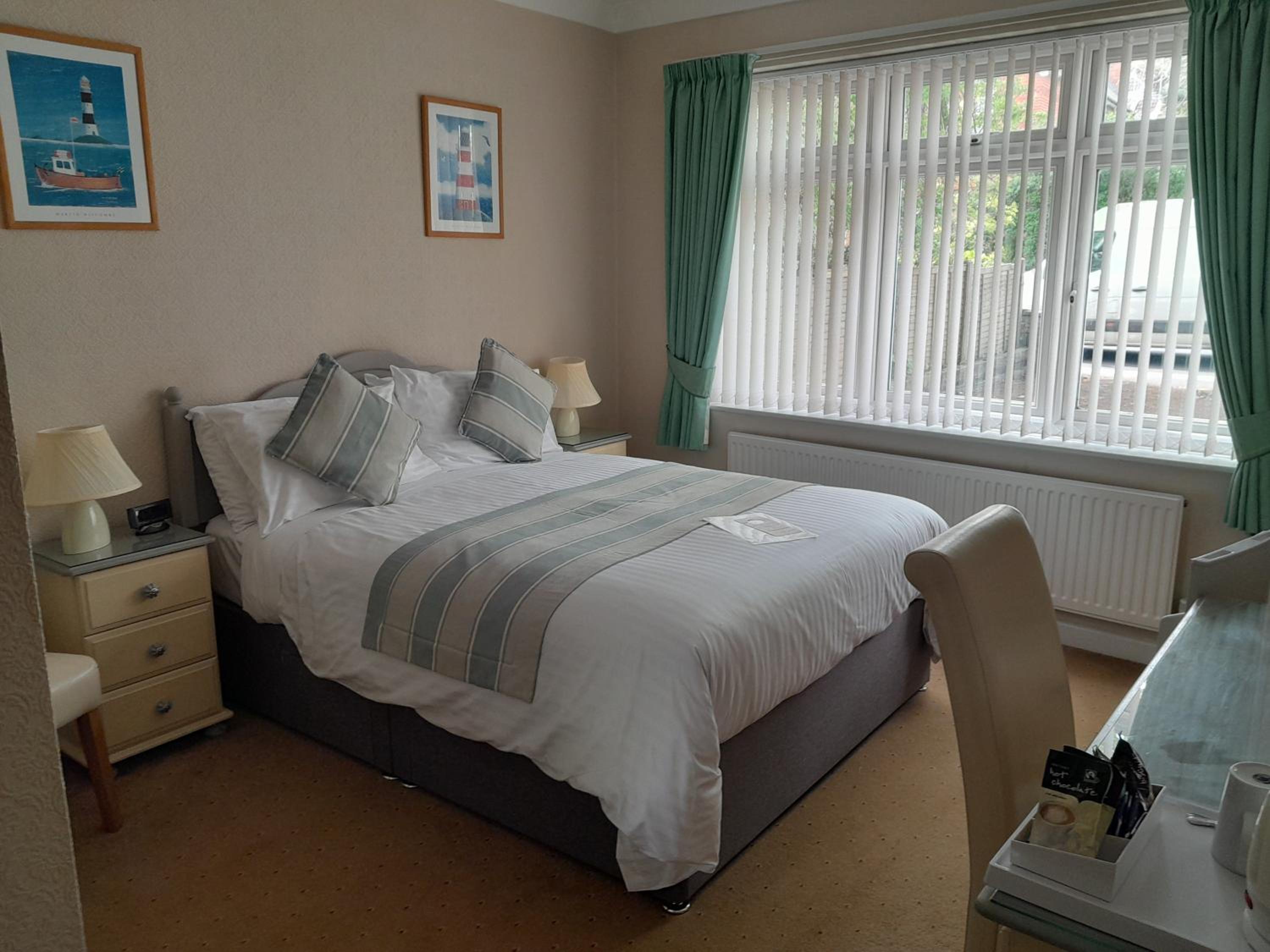 Double Room - Photo 10