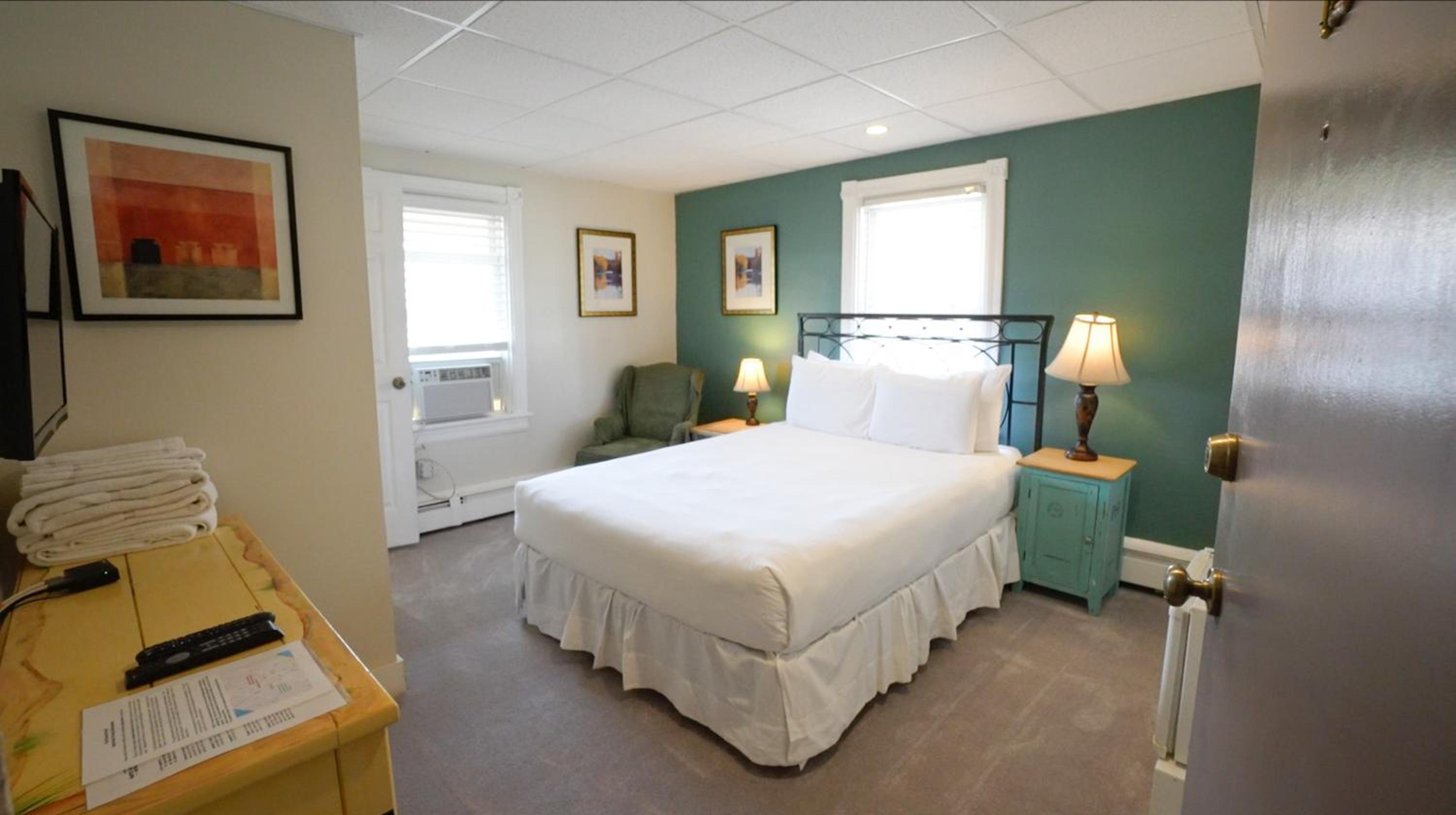 Budget Double Room - Photo 3
