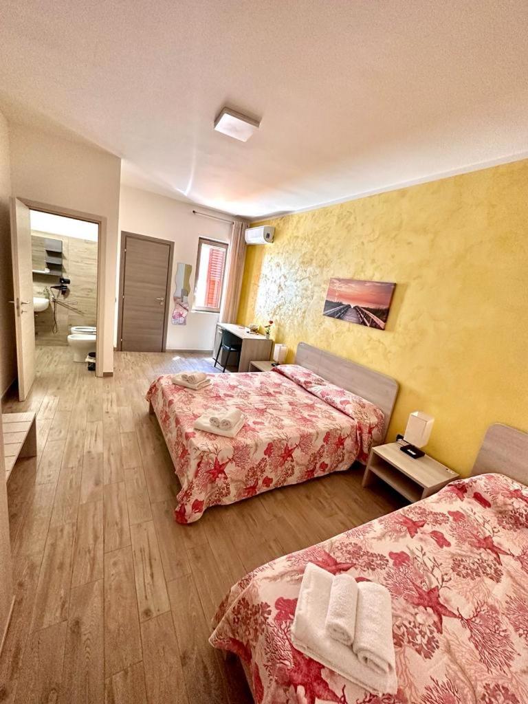 Triple Room with Bathroom