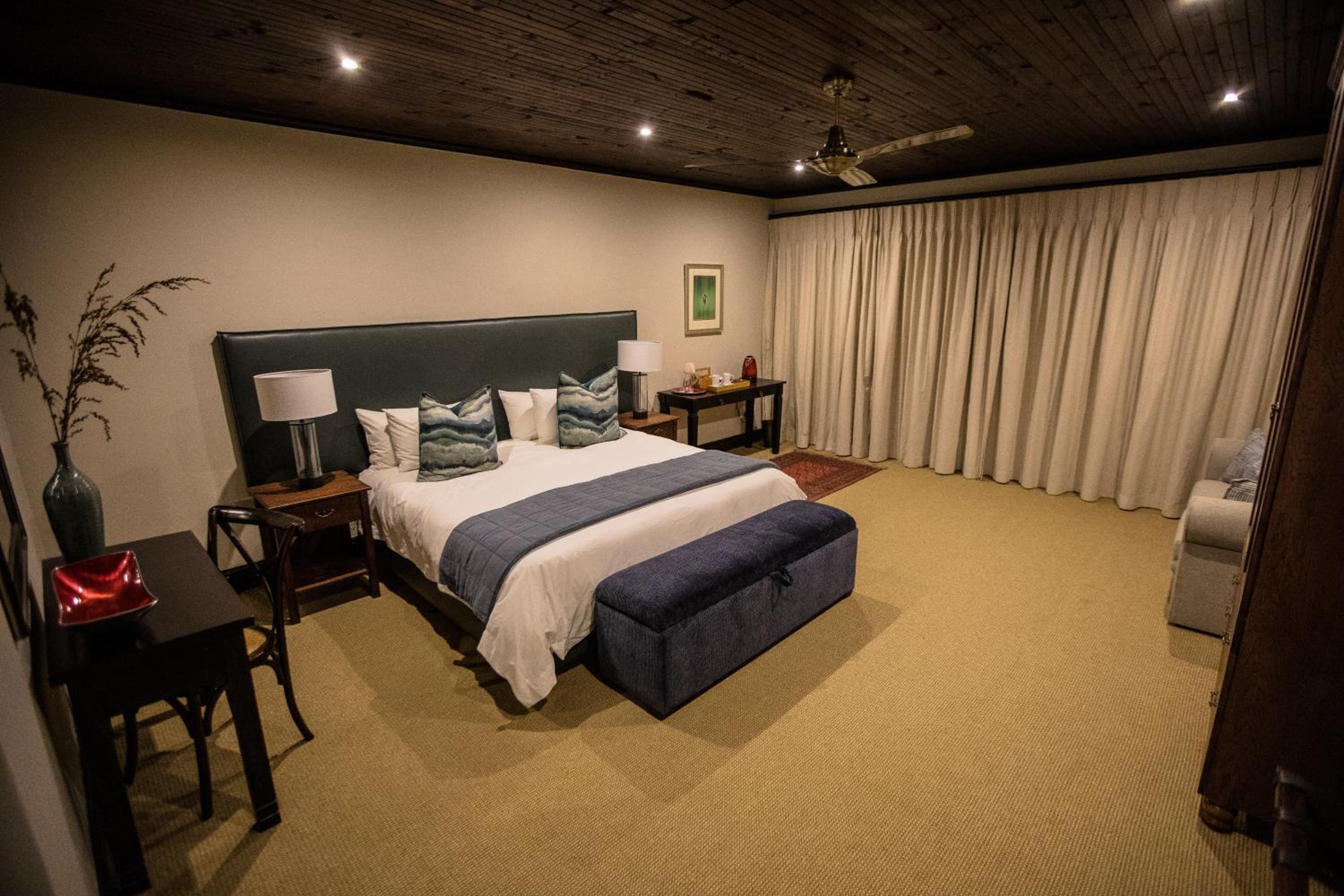 Suite with Mountain View photo 1