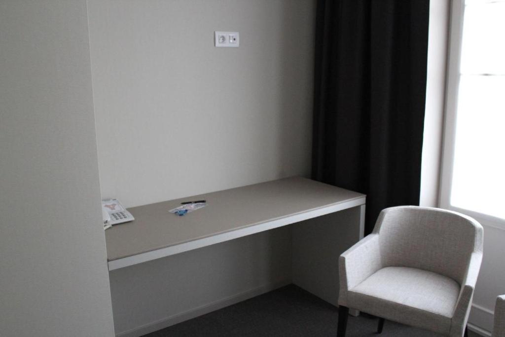 Twin Room with Balcony photo 1