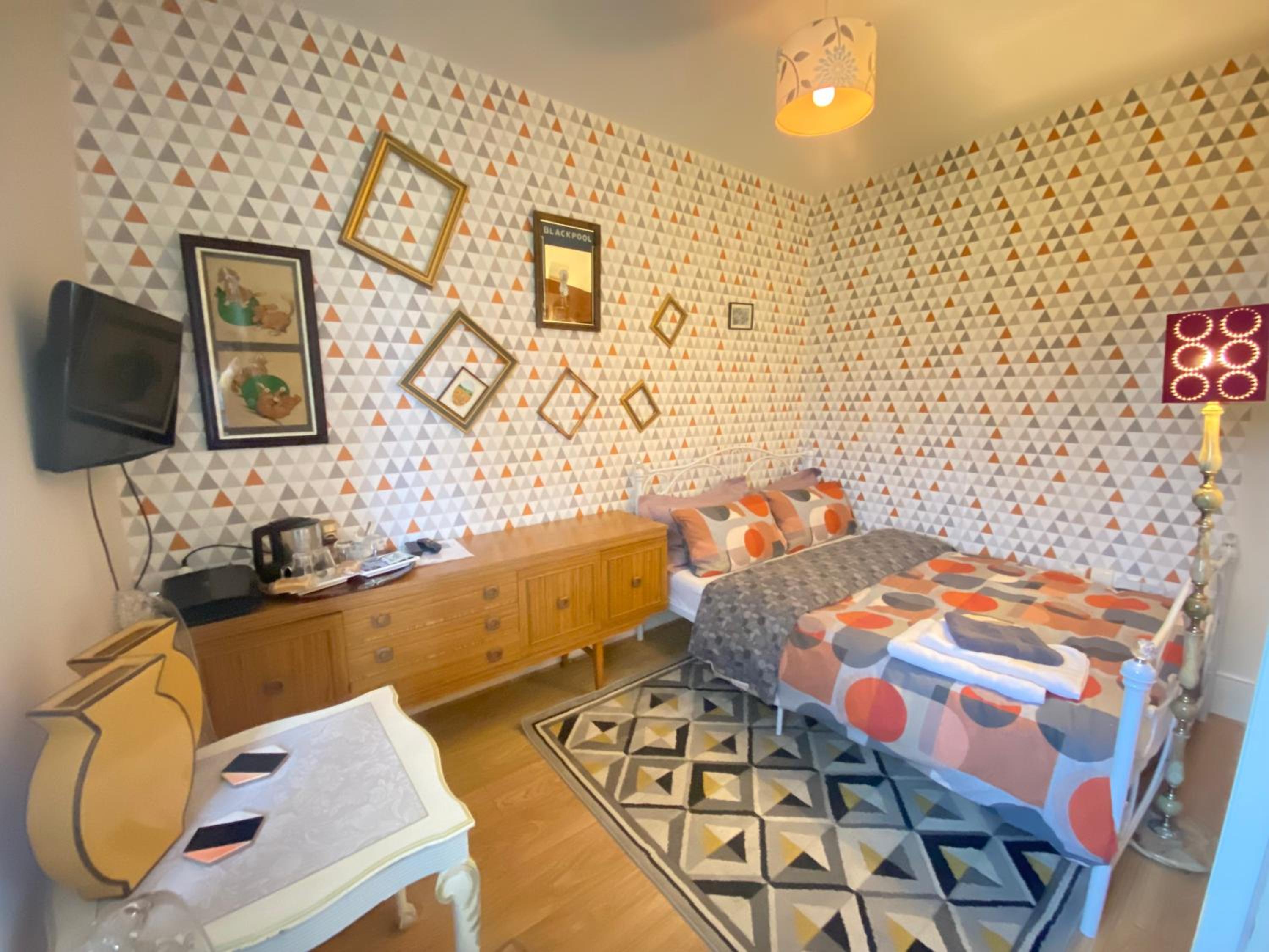 Double Room with Private External Bathroom photo 1