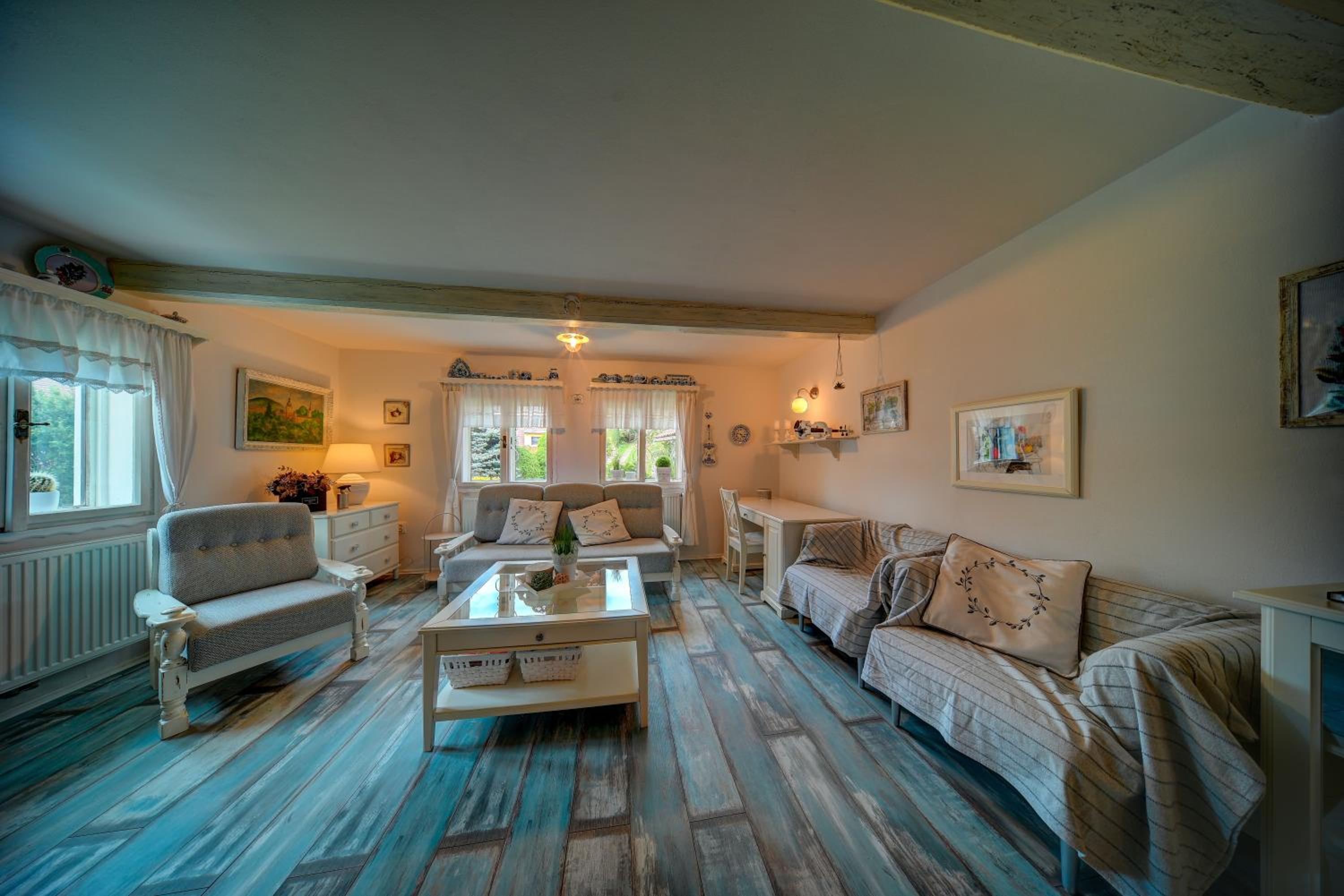 Three-Bedroom Vacation Home  photo 2