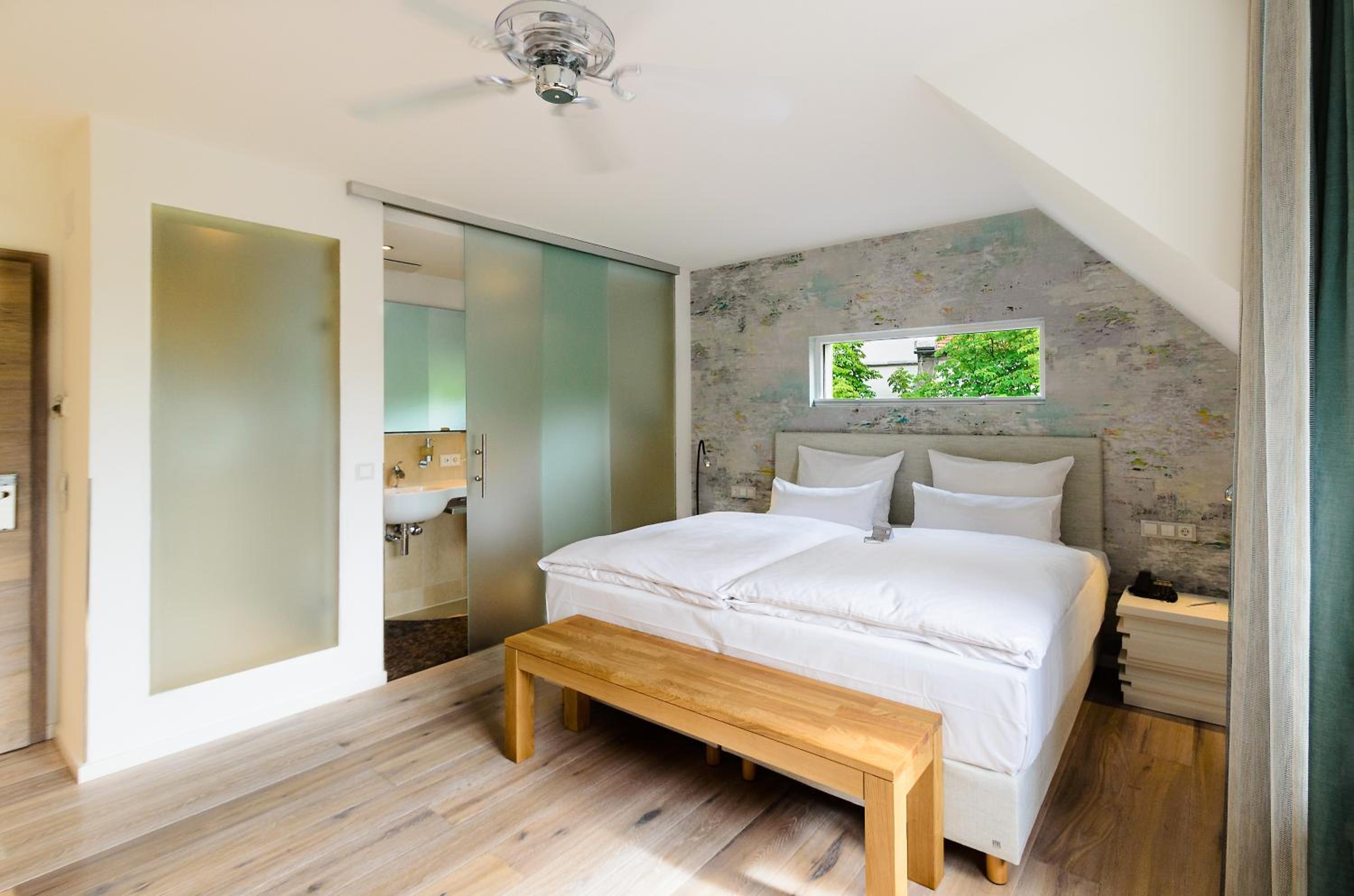 Large Double Room
