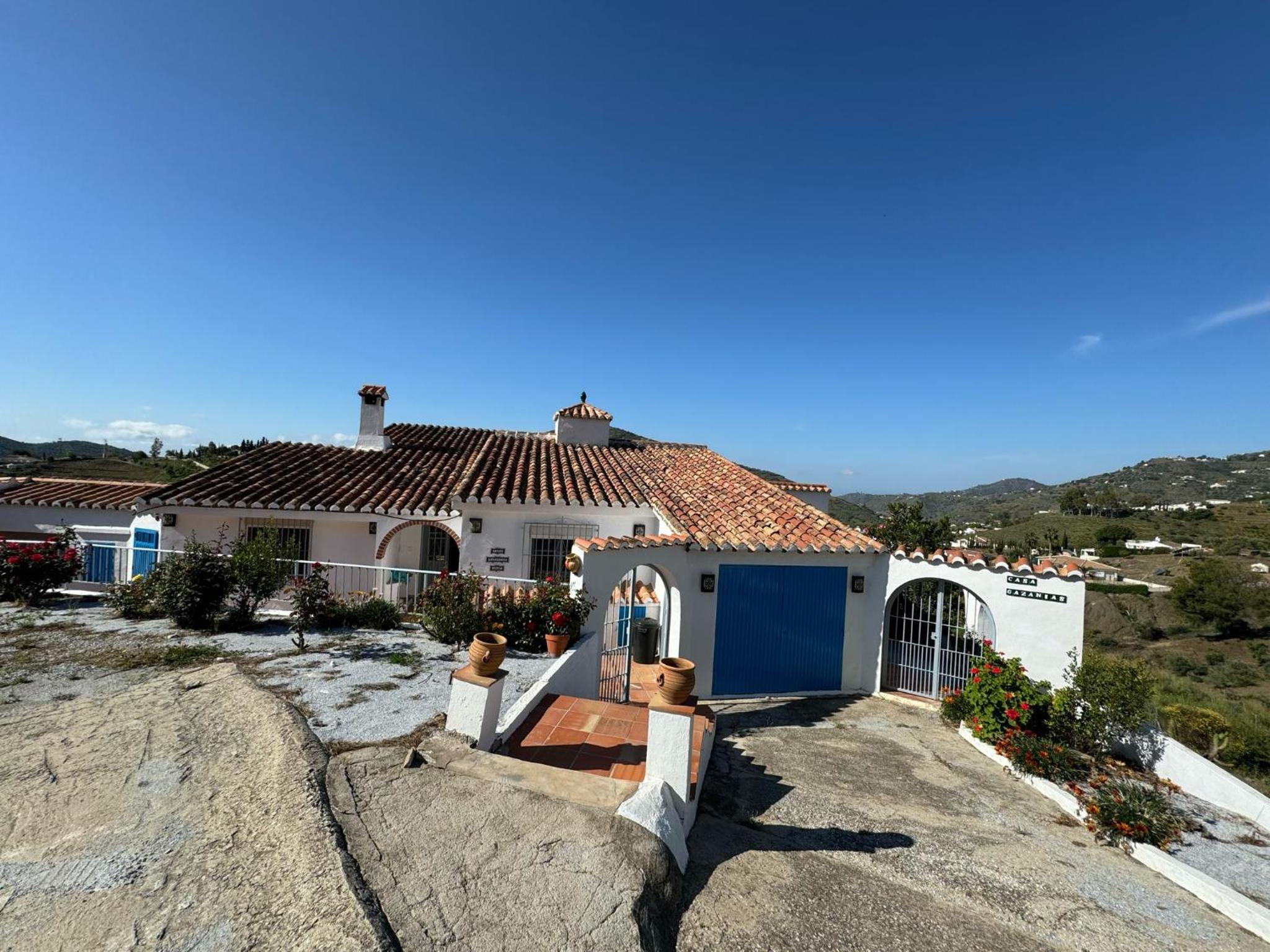 Three-Bedroom Villa photo 2