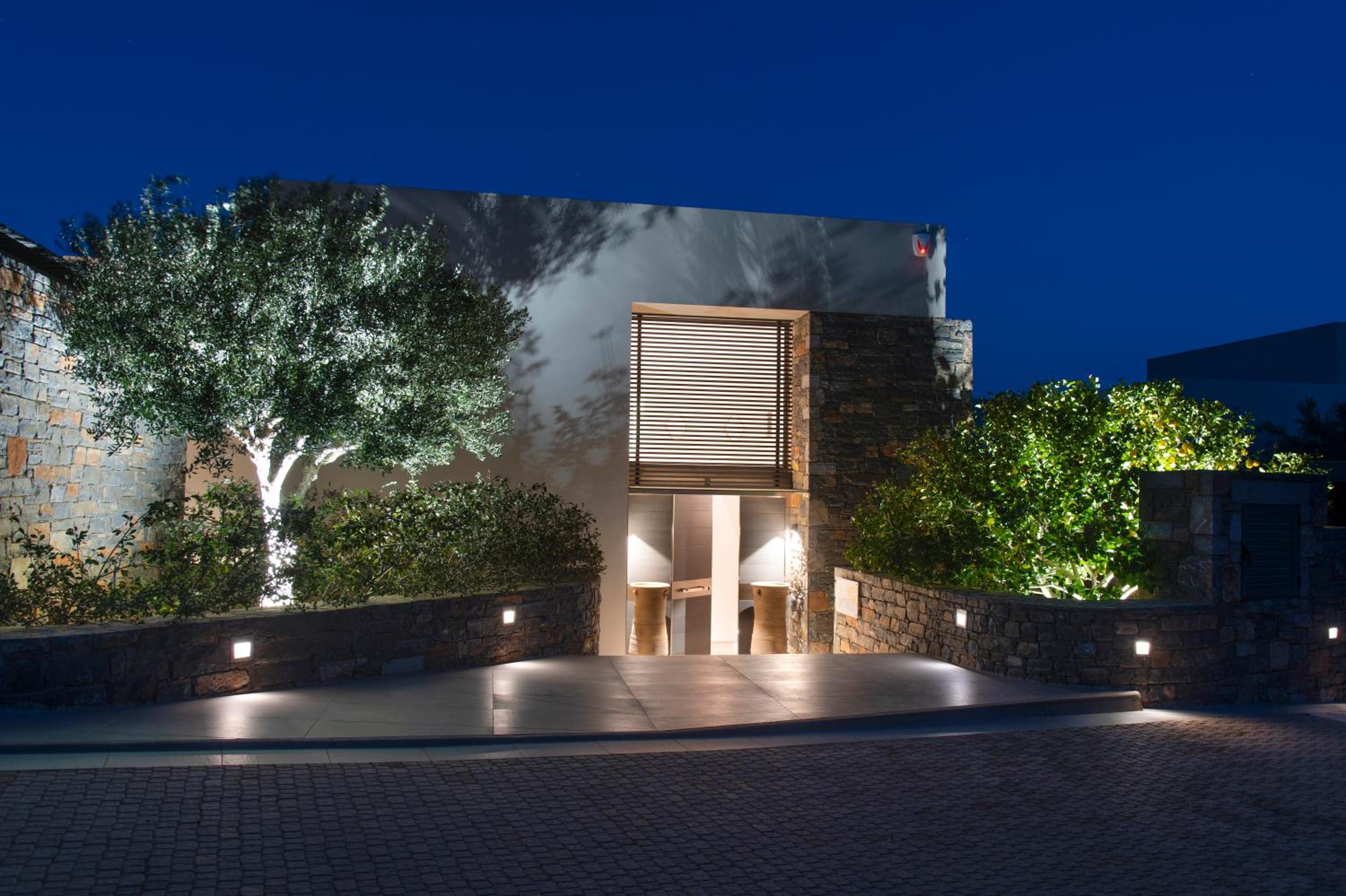 Villa photo 2