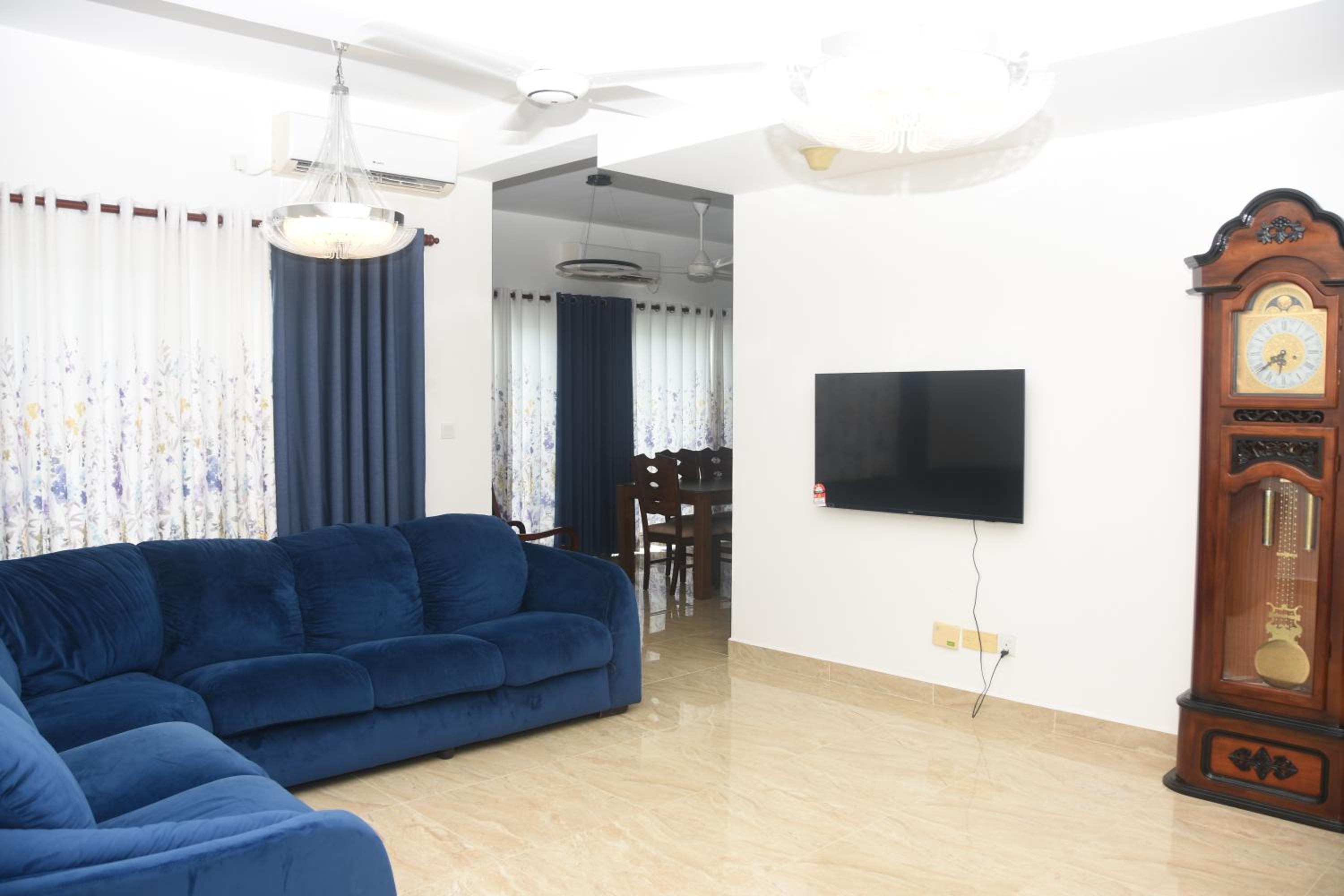 Apartment photo 1