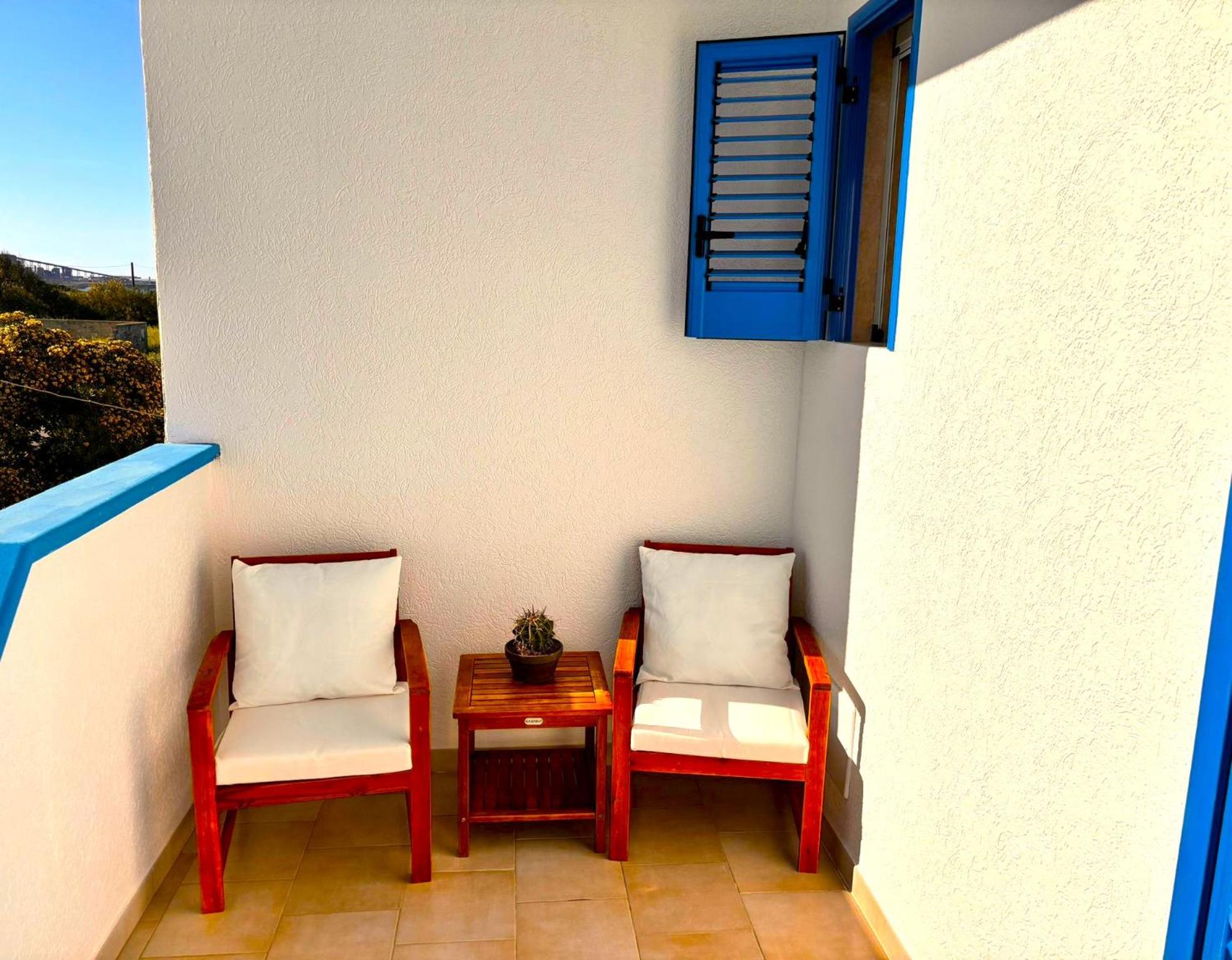 Two-Bedroom House photo 2