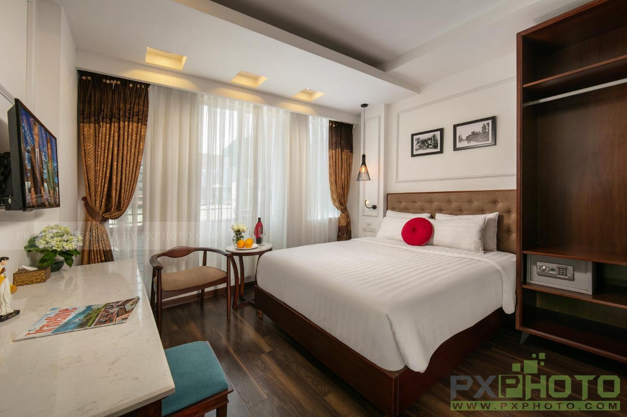 Suite with City View