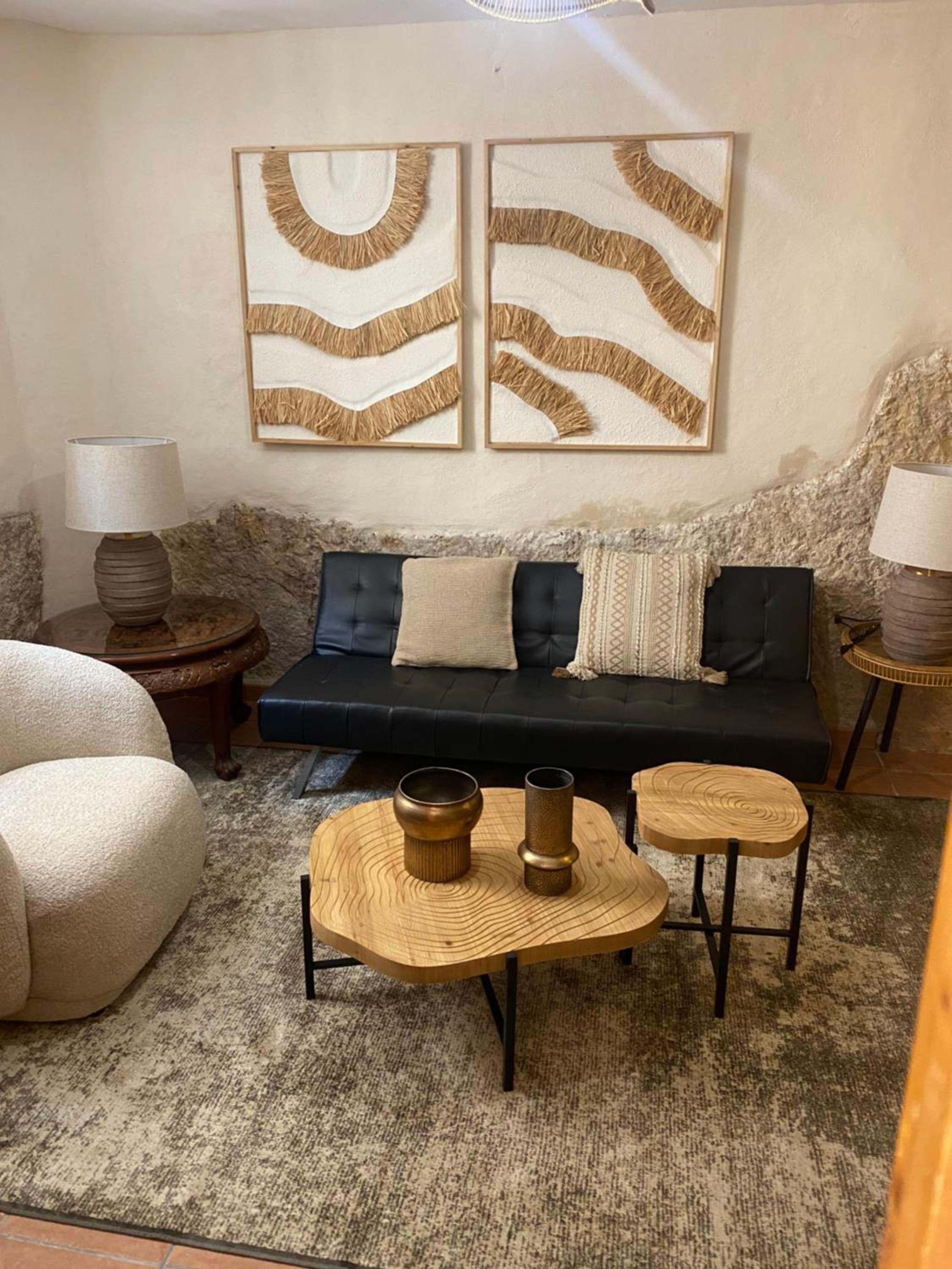Apartment - Split Level - Photo 2