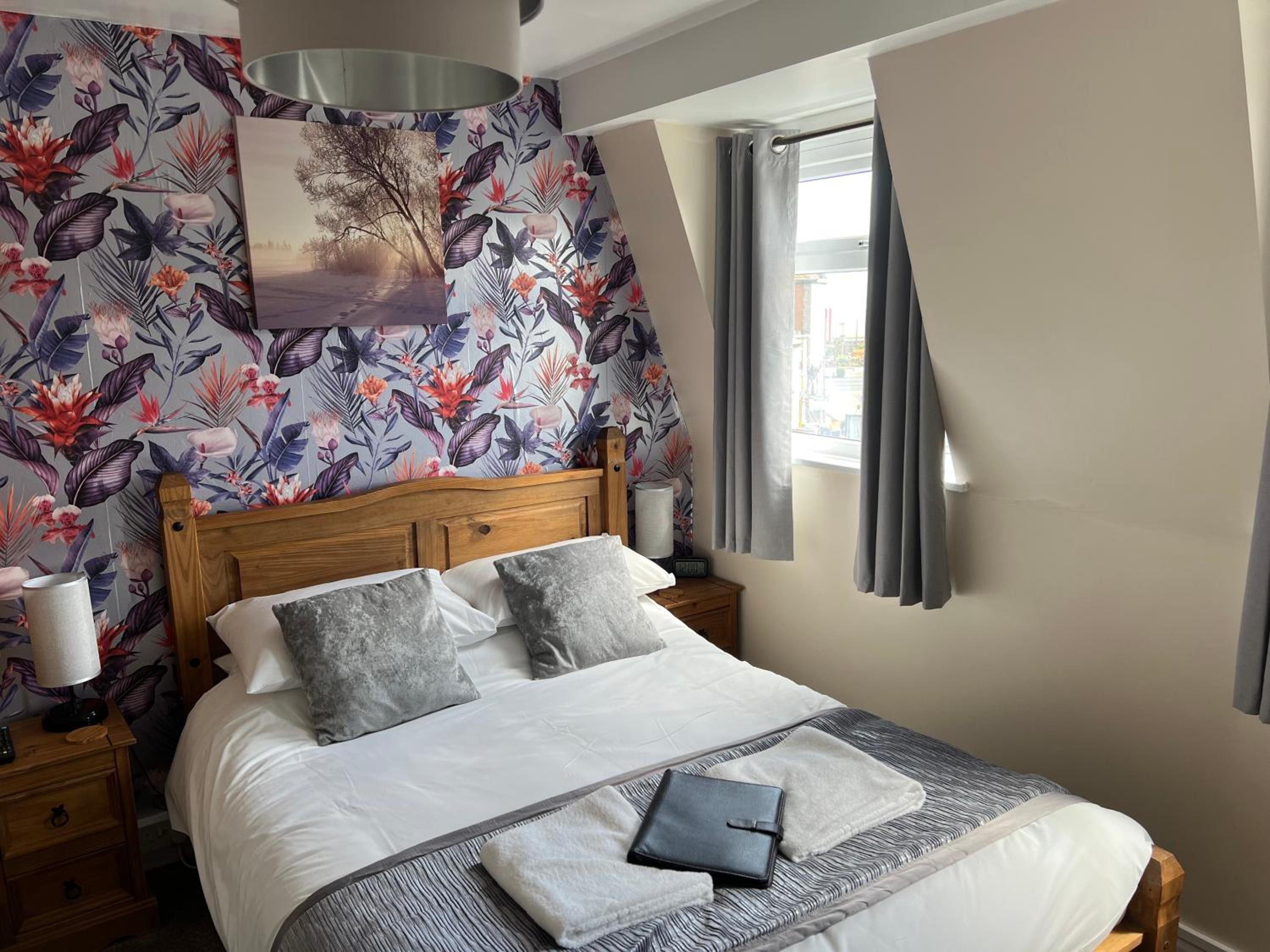 Double Room with Private External Bathroom