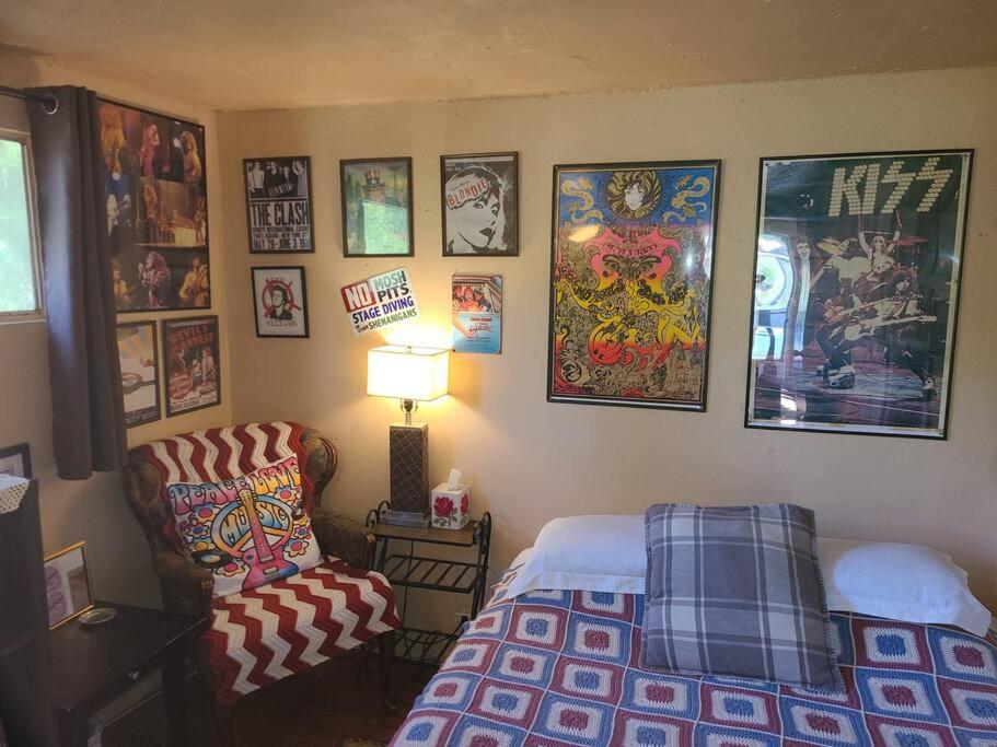 Two-Bedroom House photo 1