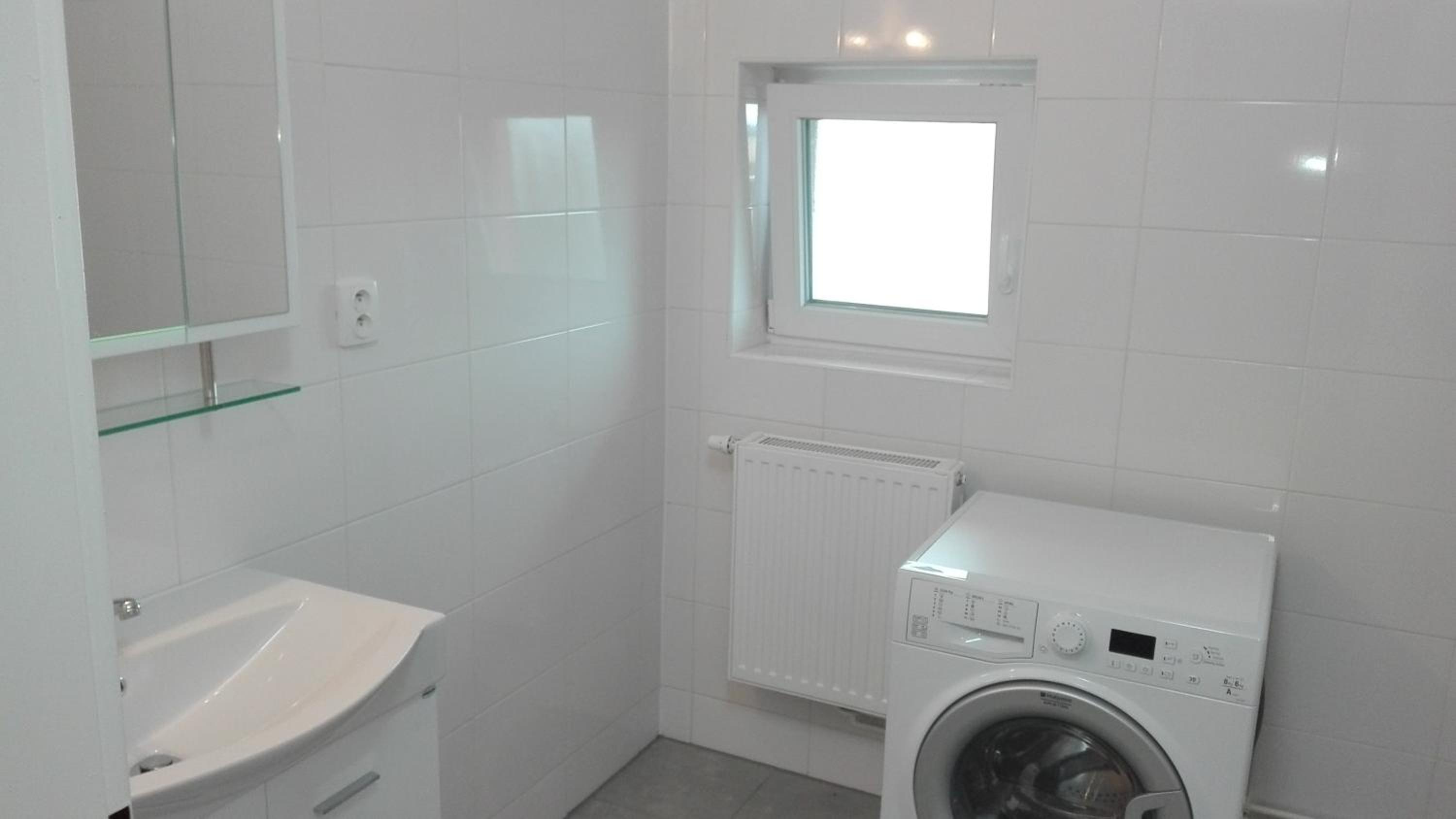 Three-Bedroom Apartment - Photo 75