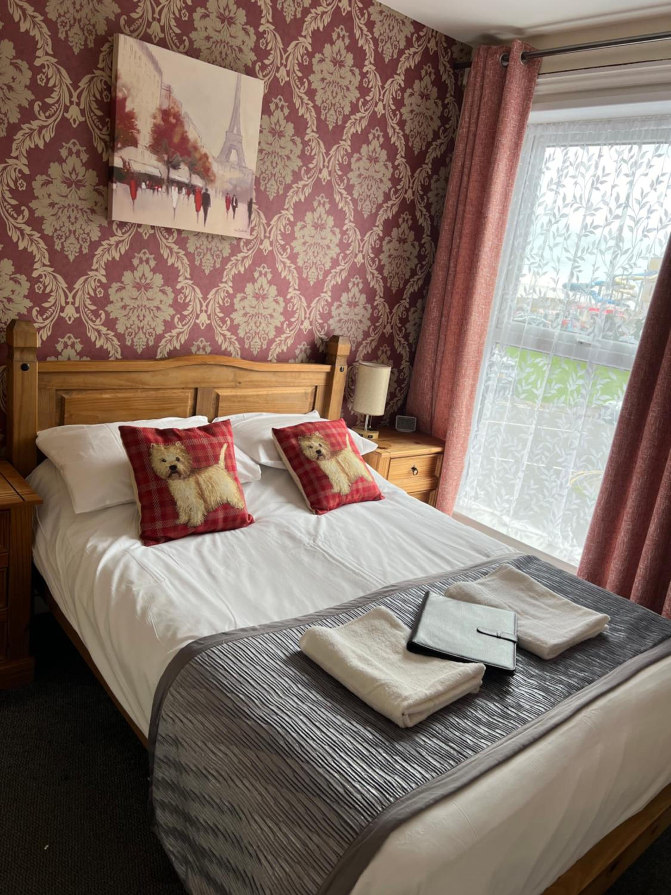 Double Room with Shared Bathroom