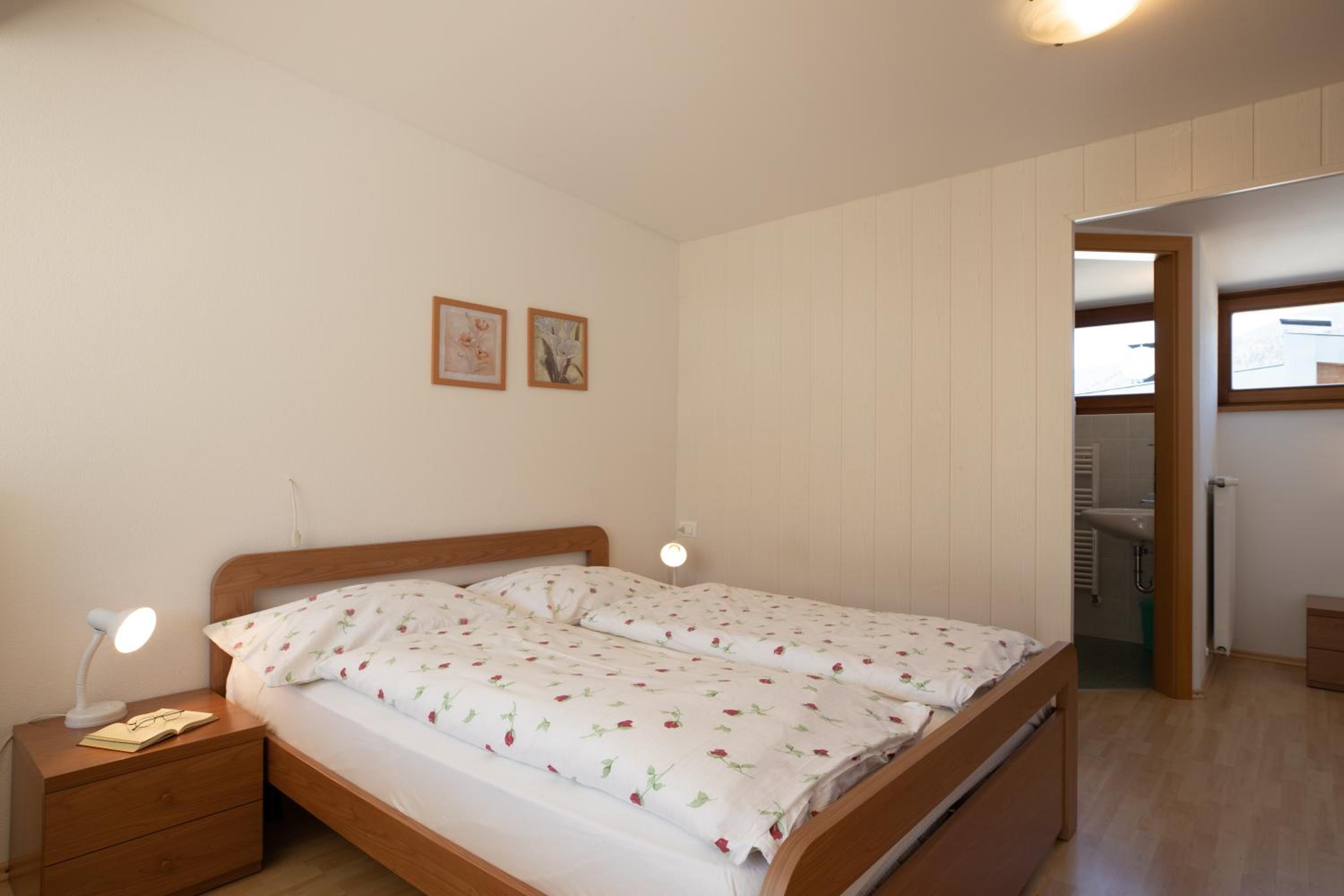 Apartment - Split Level photo 2