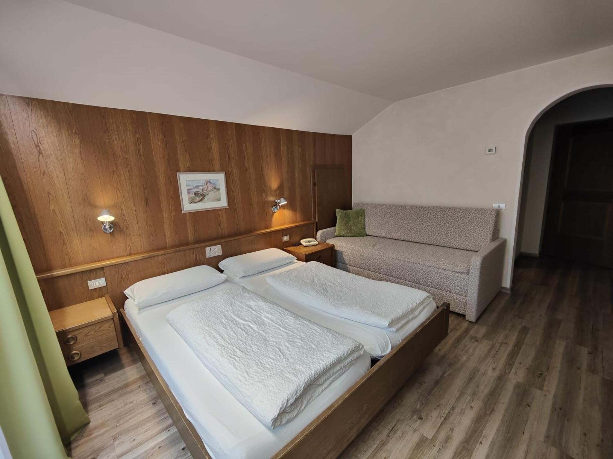 Double Room - Photo 6