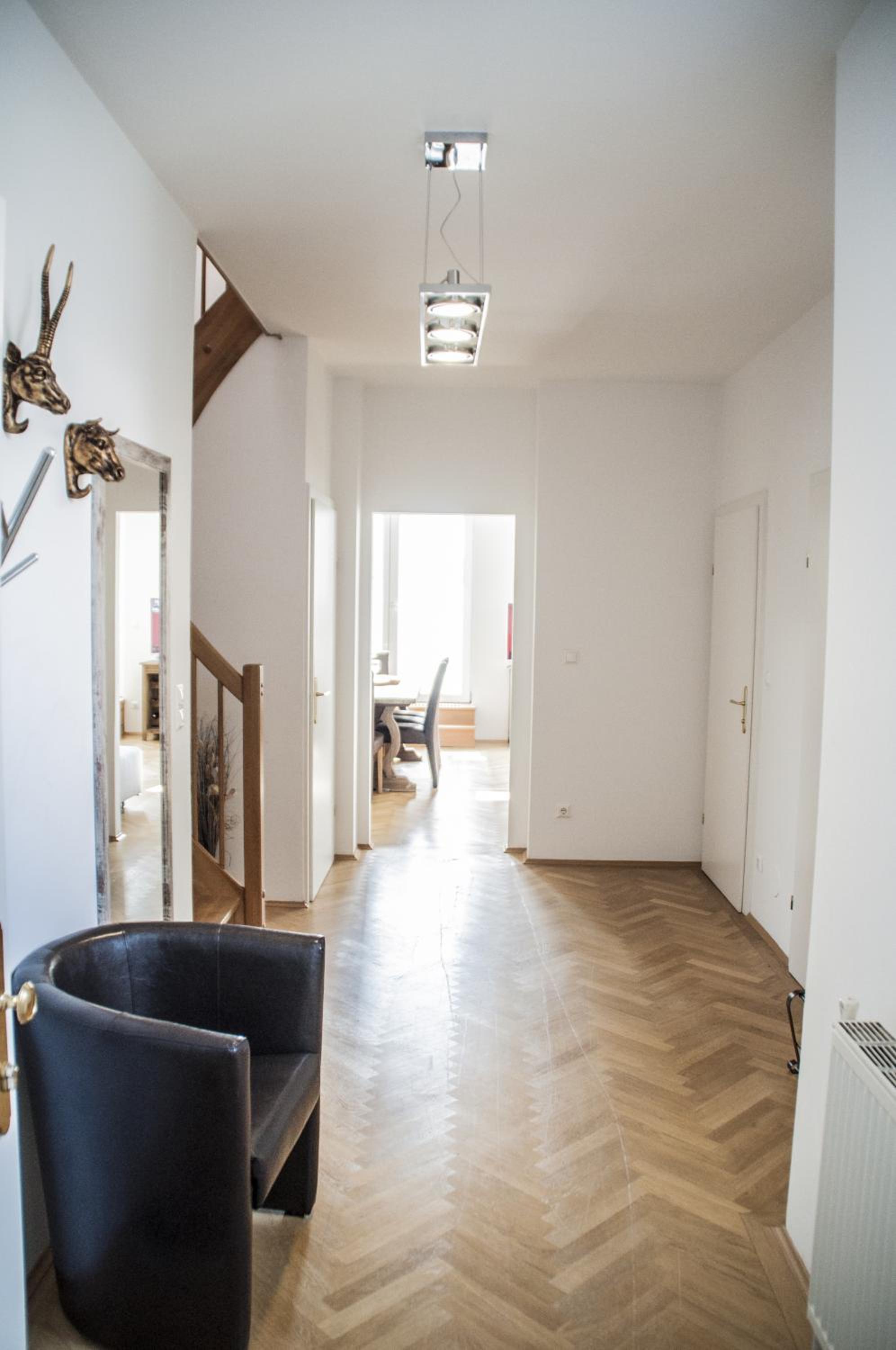 Penthouse Apartment with 3 Bedrooms -Getreidemarkt 18, 1010 Vienna