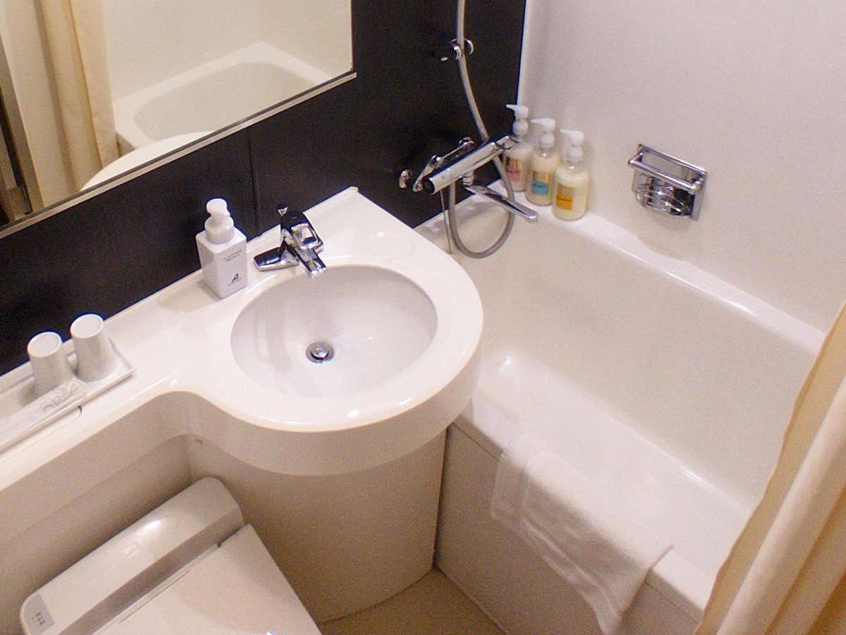 Moderate Double Room - Non-Smoking  - Photo 10