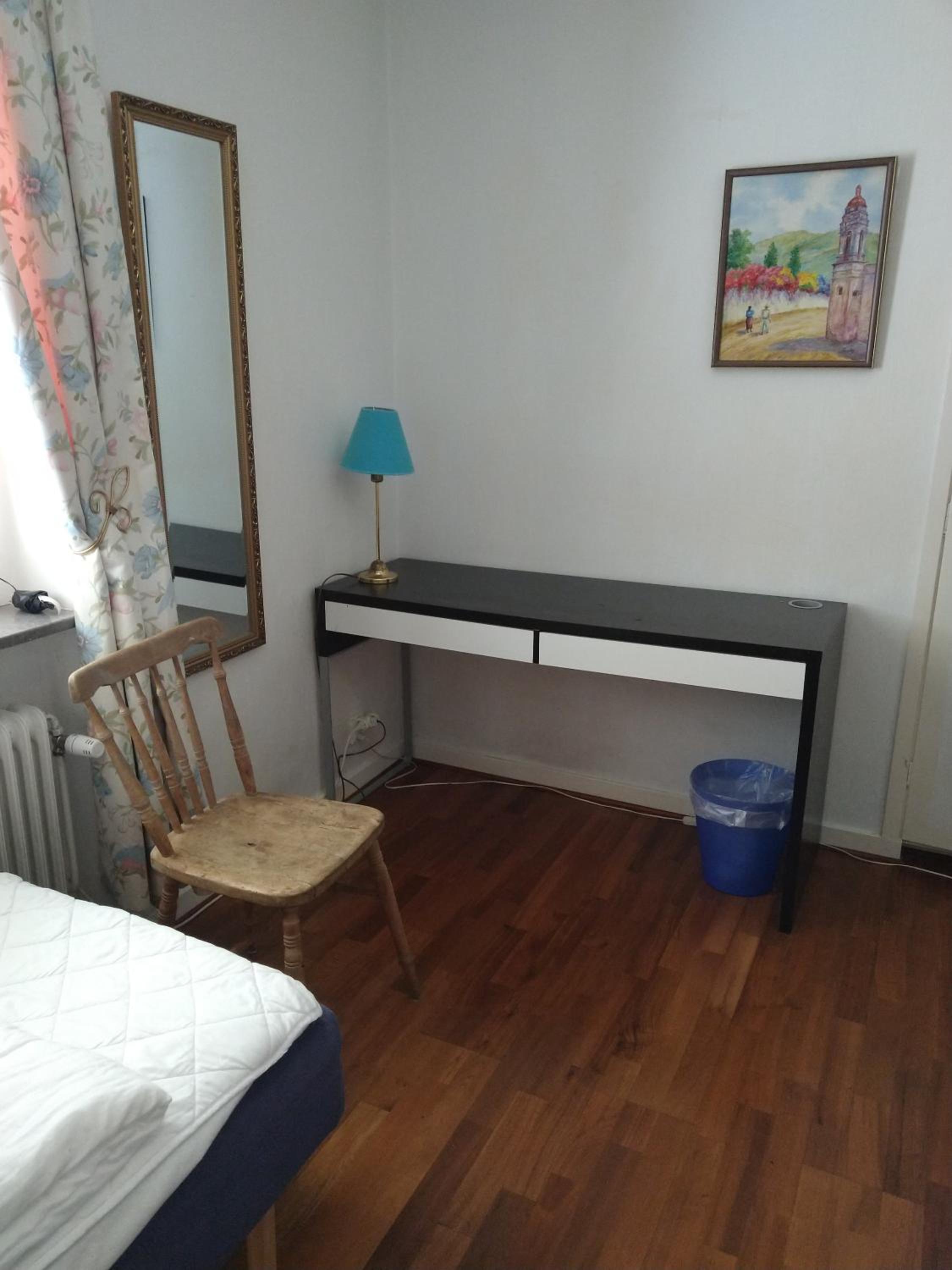 Twin Room - Photo 1