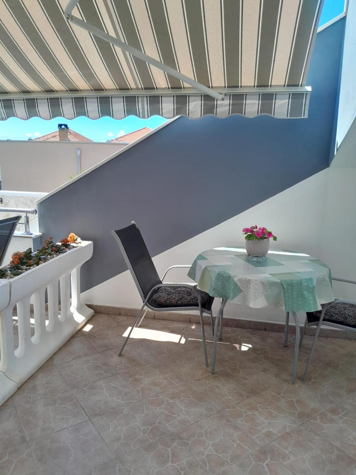 Apartment - Ground Floor - Photo 9
