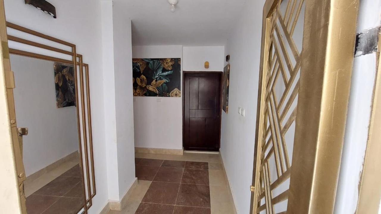 Two-Bedroom Apartment photo 2