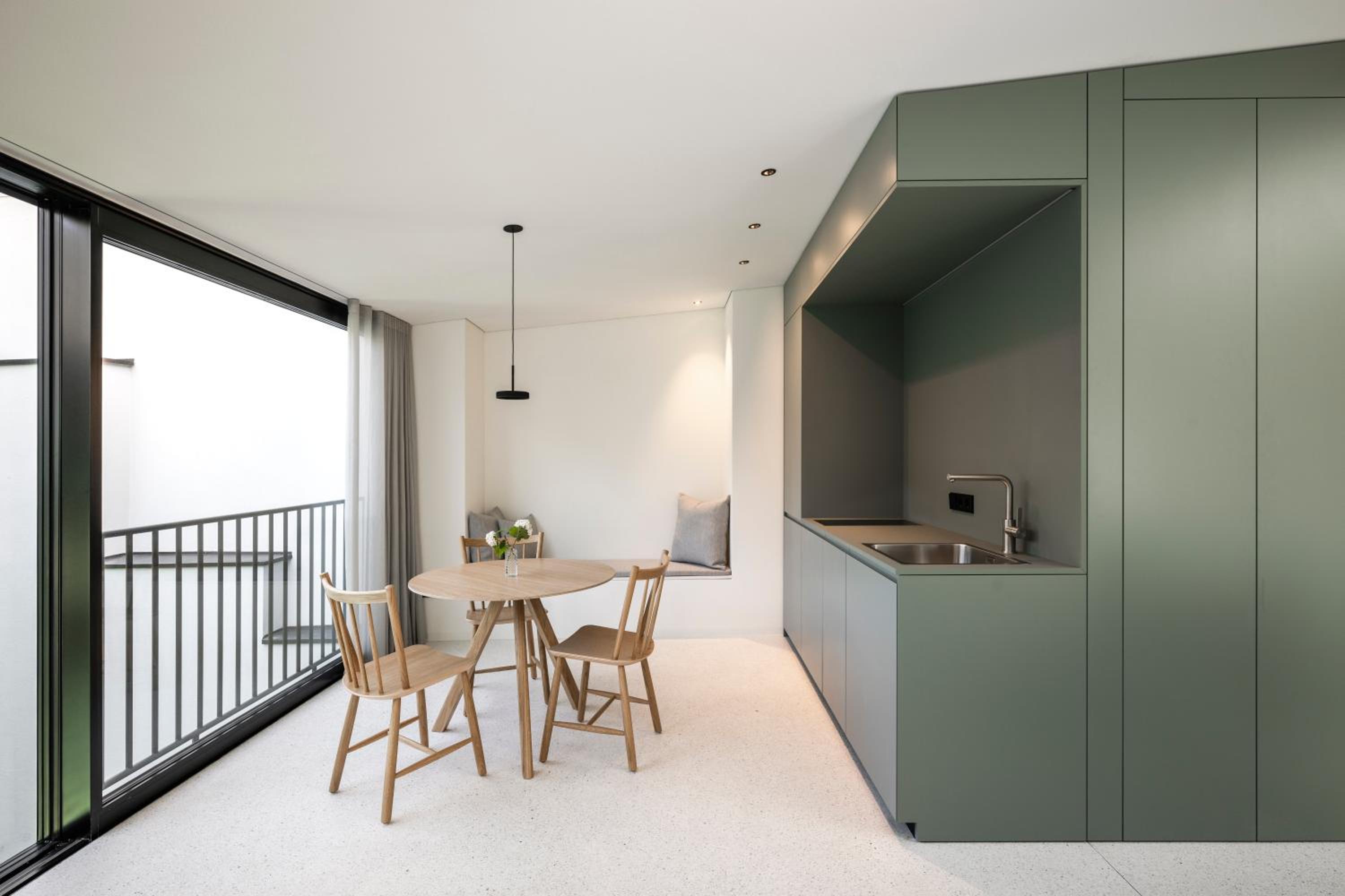 Apartment with Mountain View photo 3
