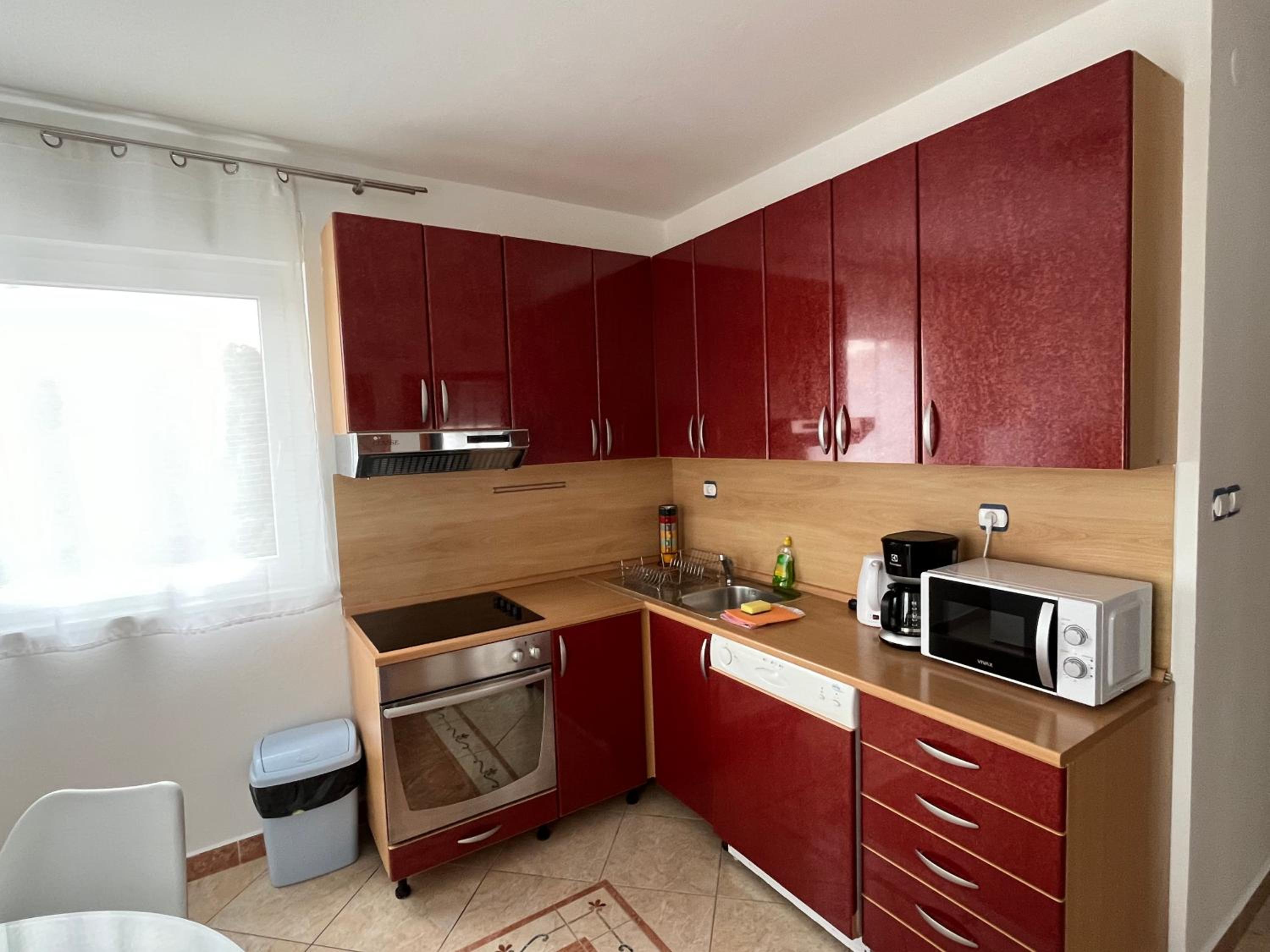 Two-Bedroom Apartment with Balcony - Photo 9