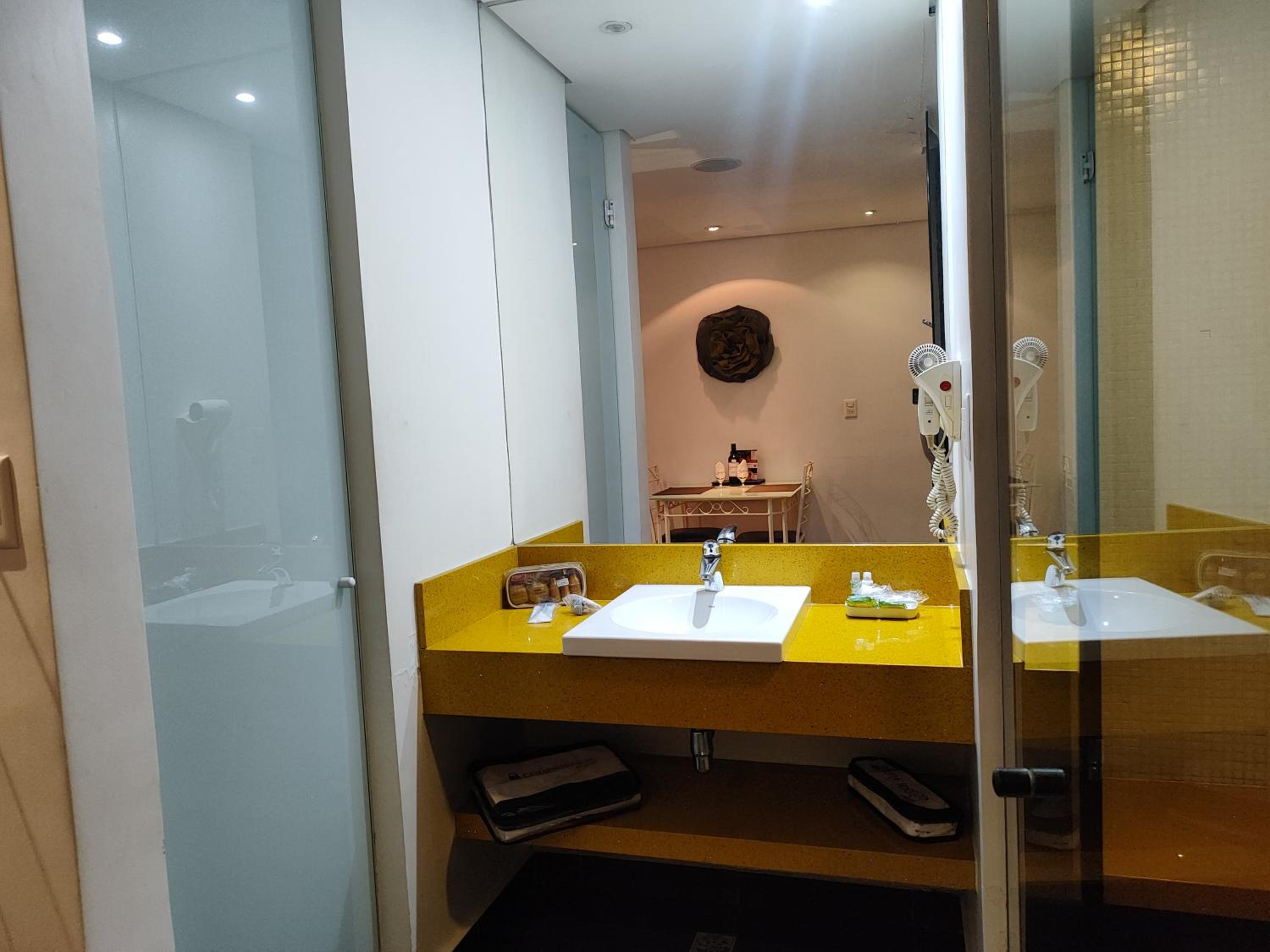 Deluxe Queen Room photo 2