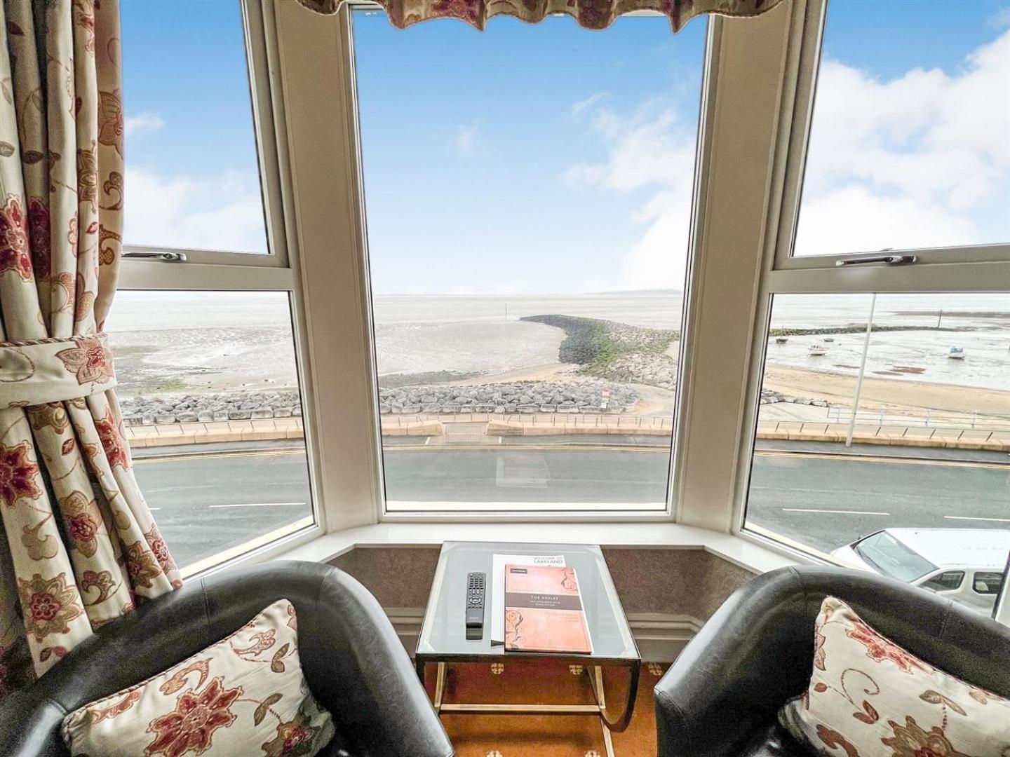 Premium Double Room with Sea View - Second Floor photo 3