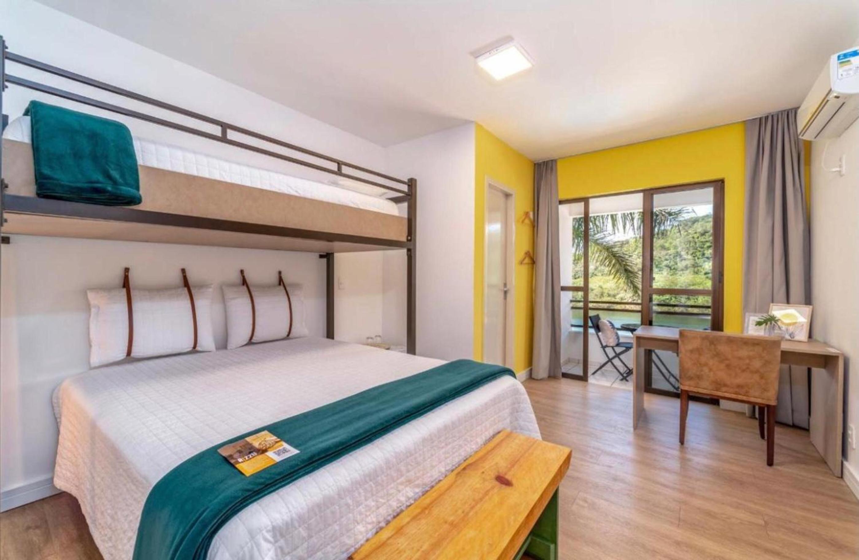 Rizzu Marina Hotel — Premium Triple River View Suite
