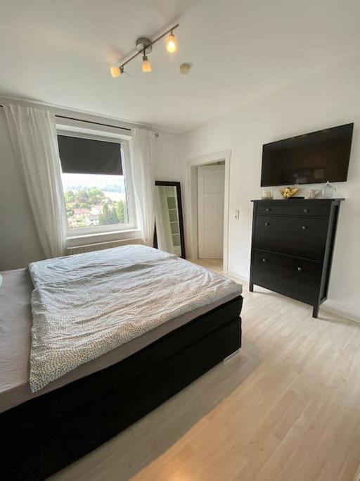 Three-Bedroom Apartment photo 1