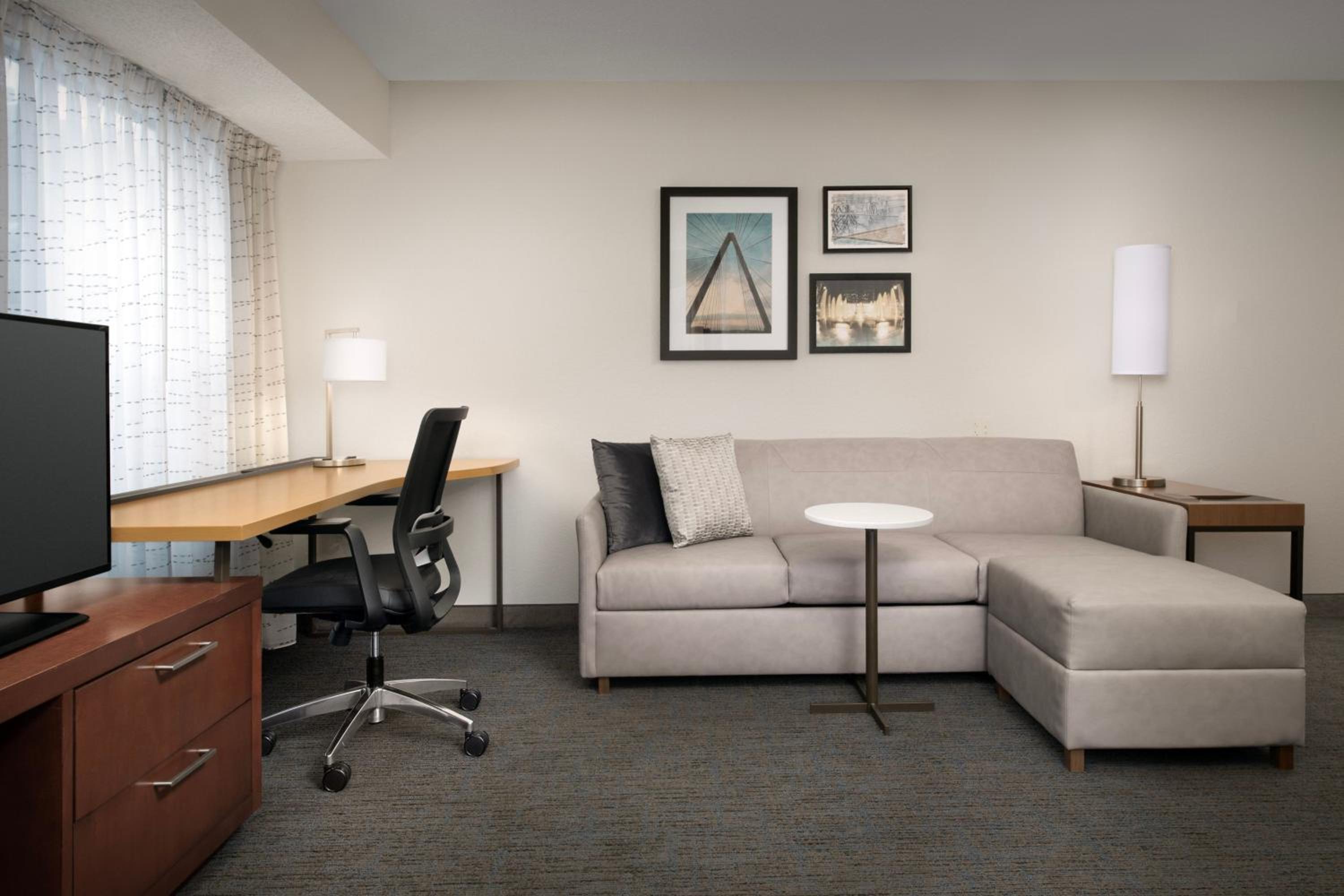 King Studio with Sofa Bed - Photo 1
