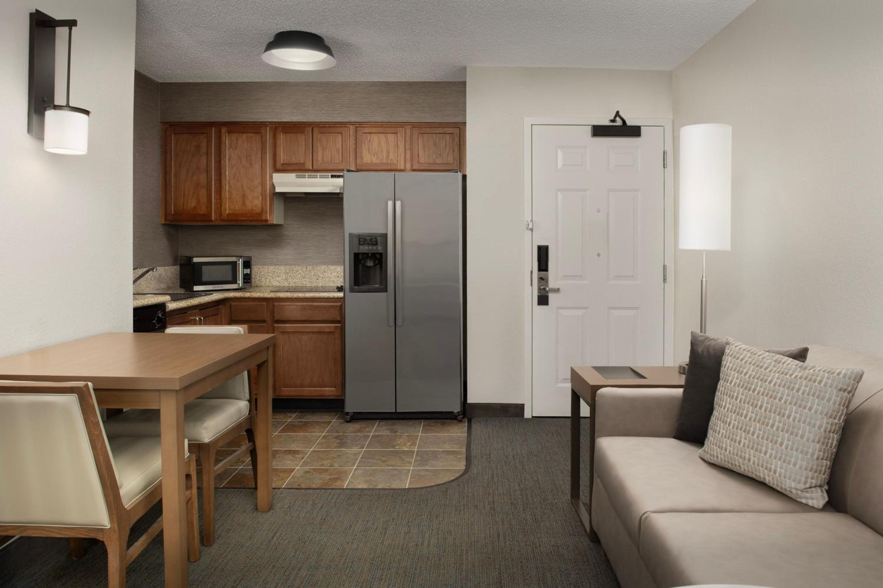 One-Bedroom Suite with Sofa Bed - Photo 11